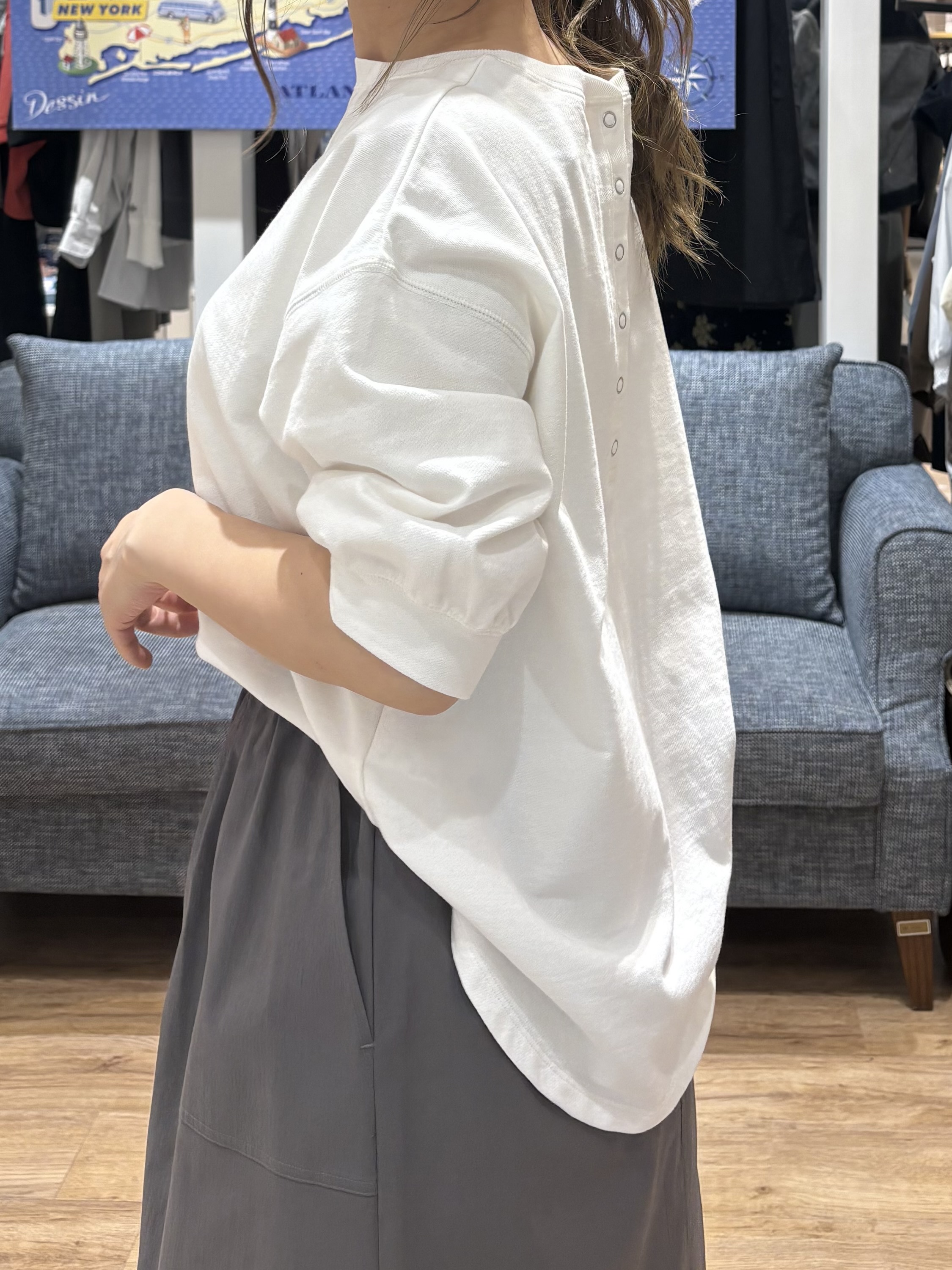 yuinaさんの「Dessin｜【360度可愛い】バックヘンリーカットソー5分袖」を使ったコーディネート