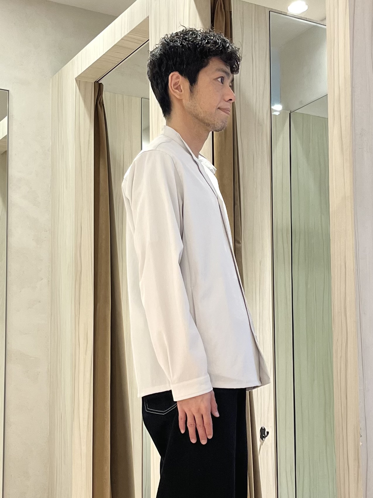 URAさんの「TAKEO KIKUCHI｜【撥水・洗える・シワになりにくい】 リランチェ（R） シャツ」を使ったコーディネート