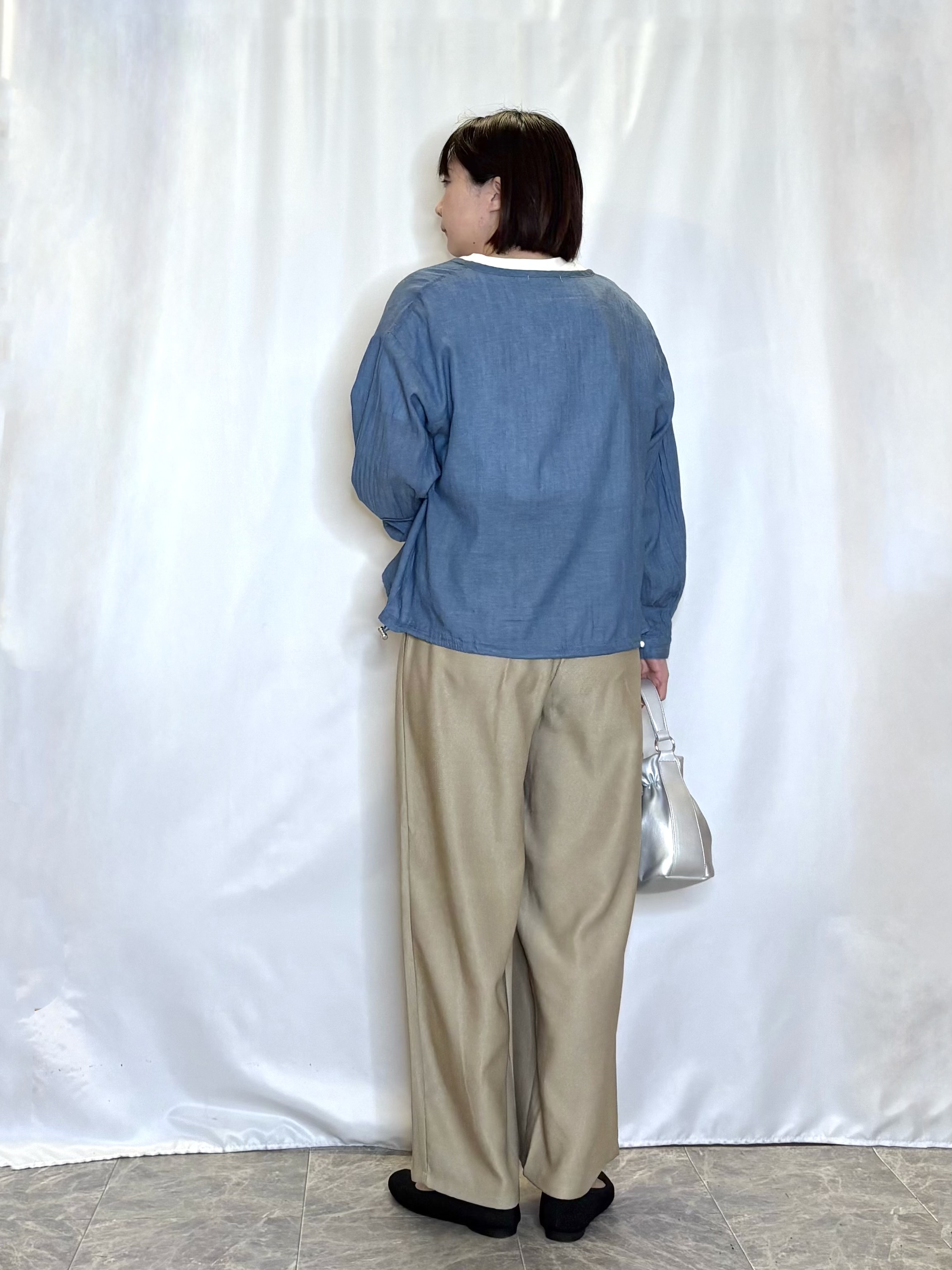 ネリさんの「SHOO･LA･RUE｜【S-LL/プチプラ/柄が選べる】上品プリントTシャツ」を使ったコーディネート