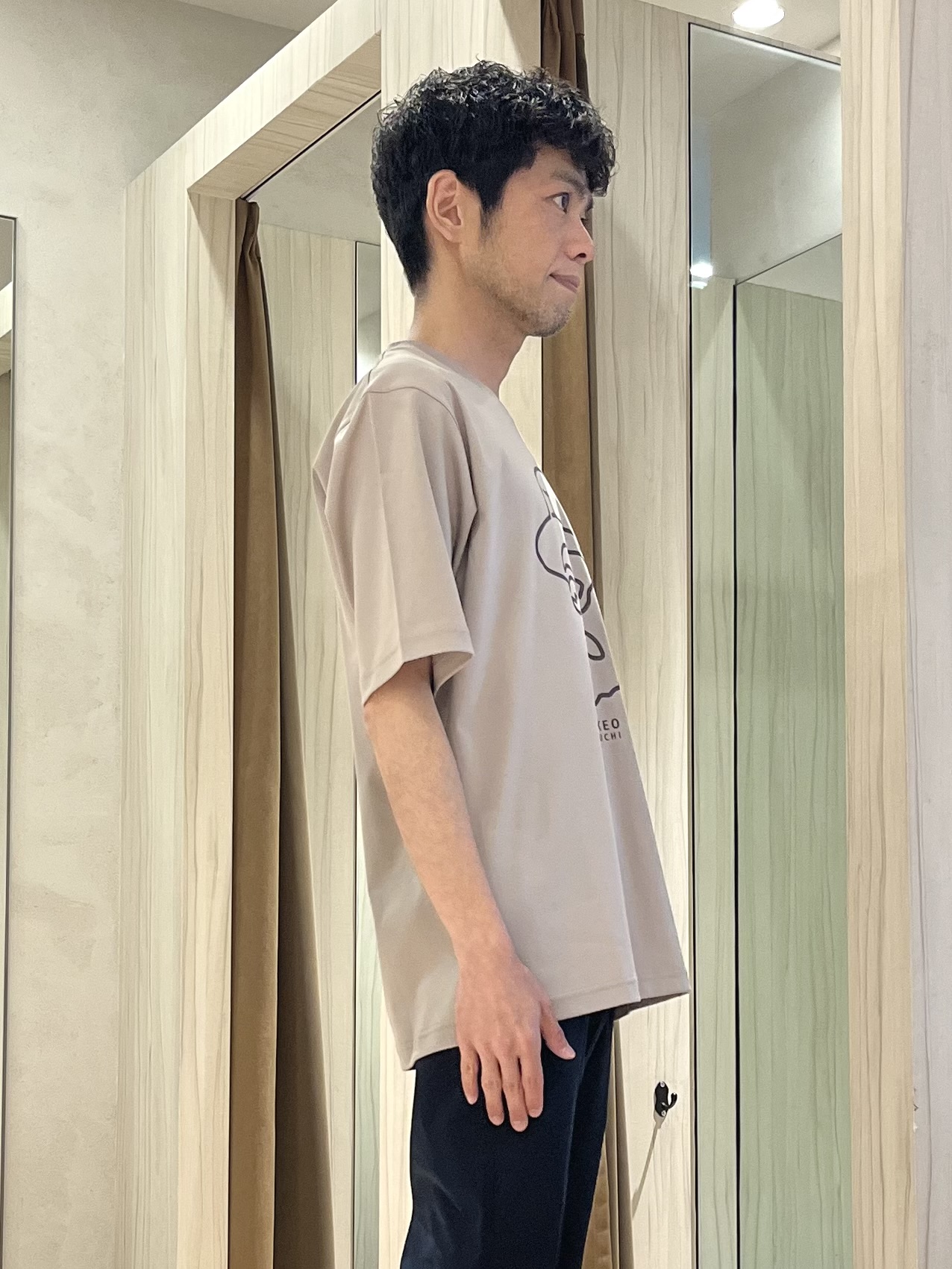 URAさんの「TAKEO KIKUCHI｜【撥水・洗える・シワになりにくい】 リランチェ（R） フードブルゾン」を使ったコーディネート