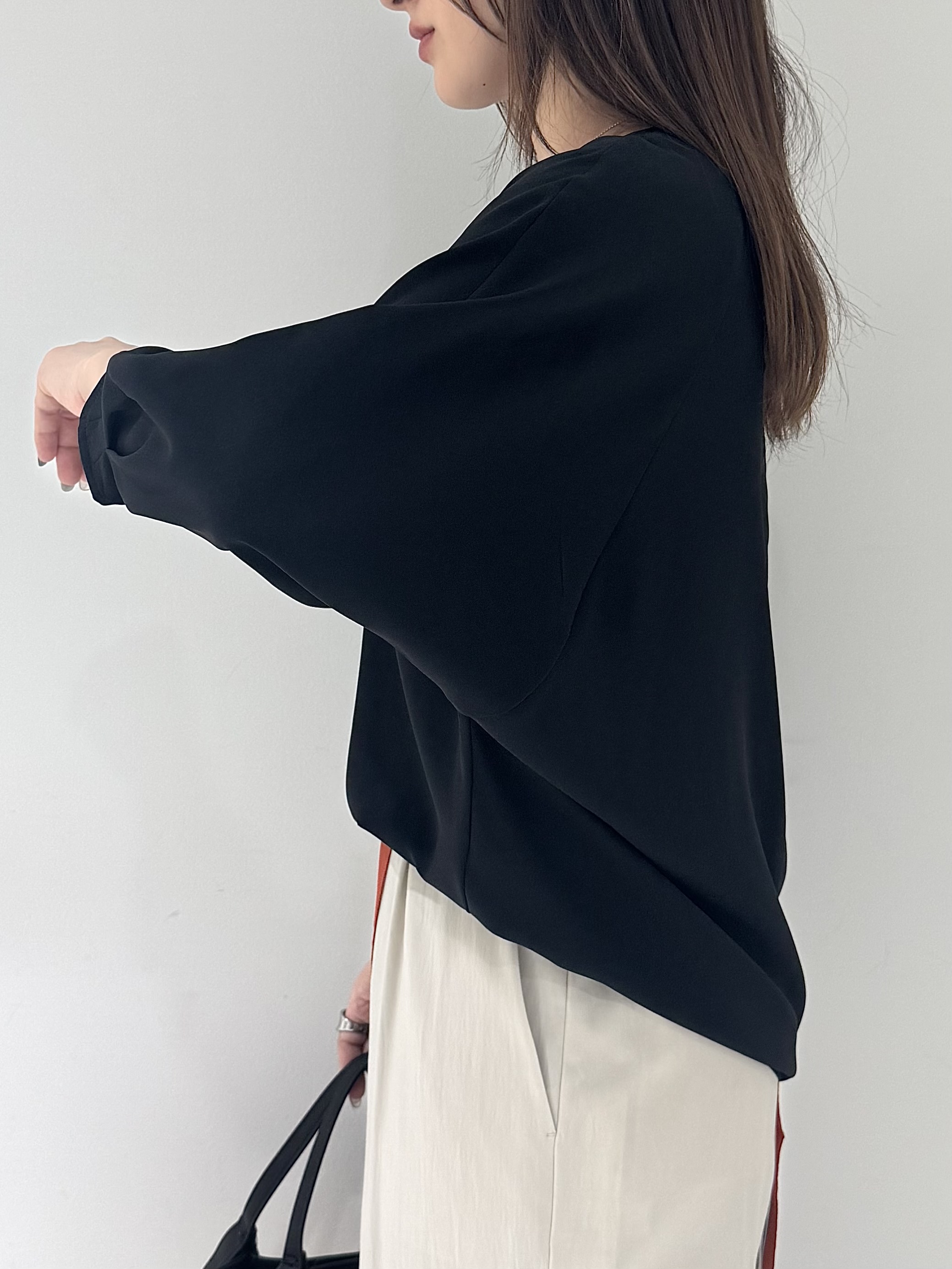 そんさんの「INDIVI｜【接触冷感／透湿／着る日傘】ドルマントップス」を使ったコーディネート
