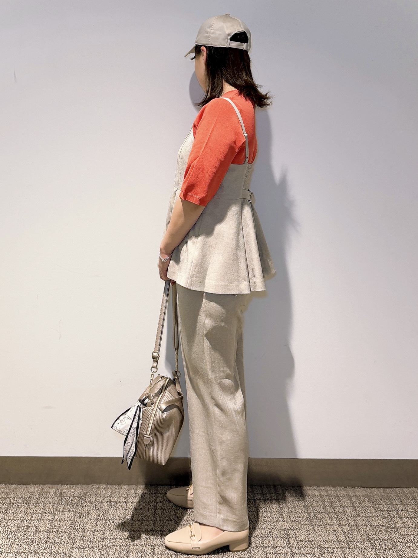 みーさんの「grove｜【カセット服】リネンライク ペプラムビスチェ」を使ったコーディネート