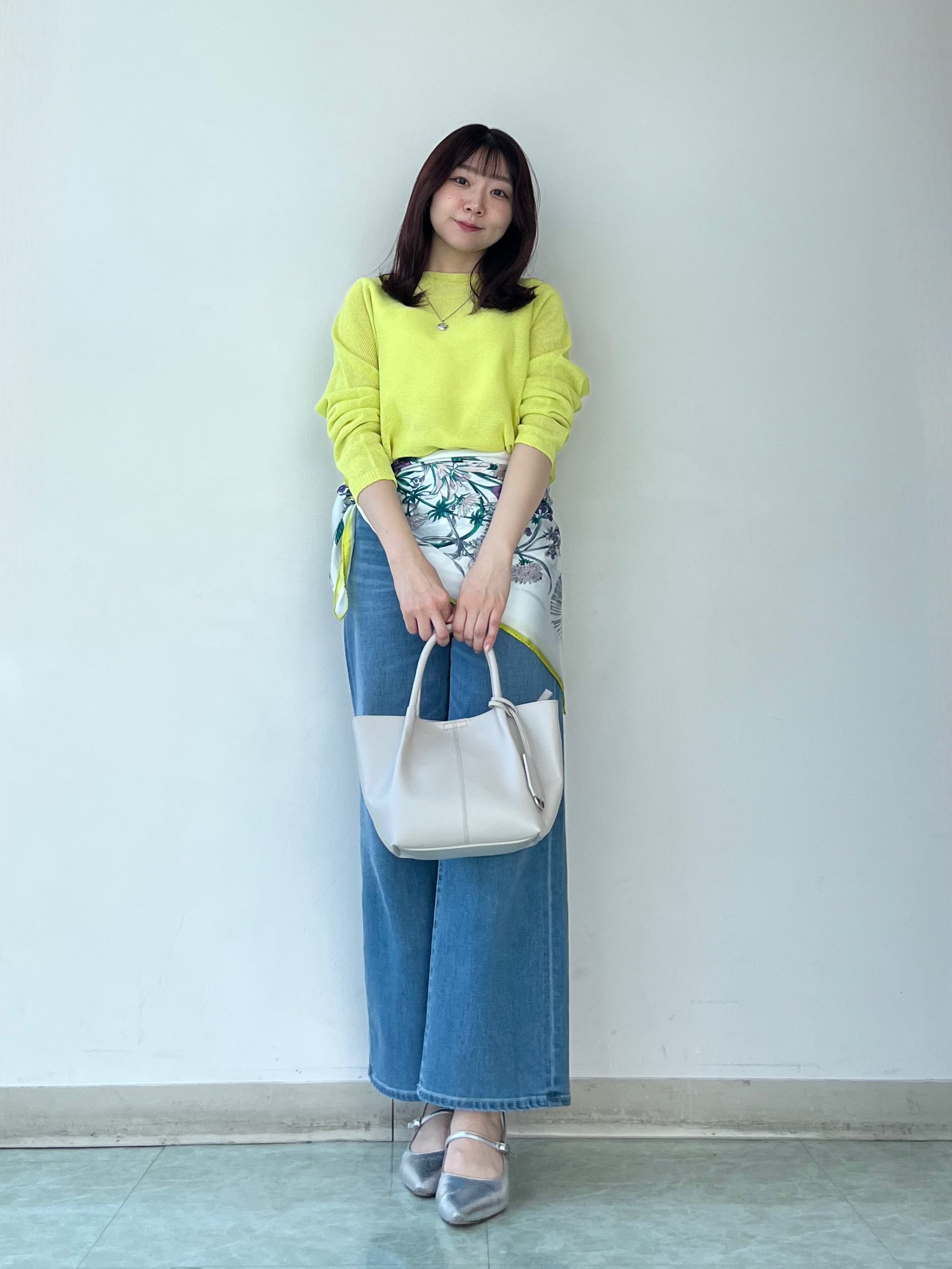 KAHOさんの「UNTITLED｜【8色展開/程よい透け感】ドライタッチボートネックニット」を使ったコーディネート