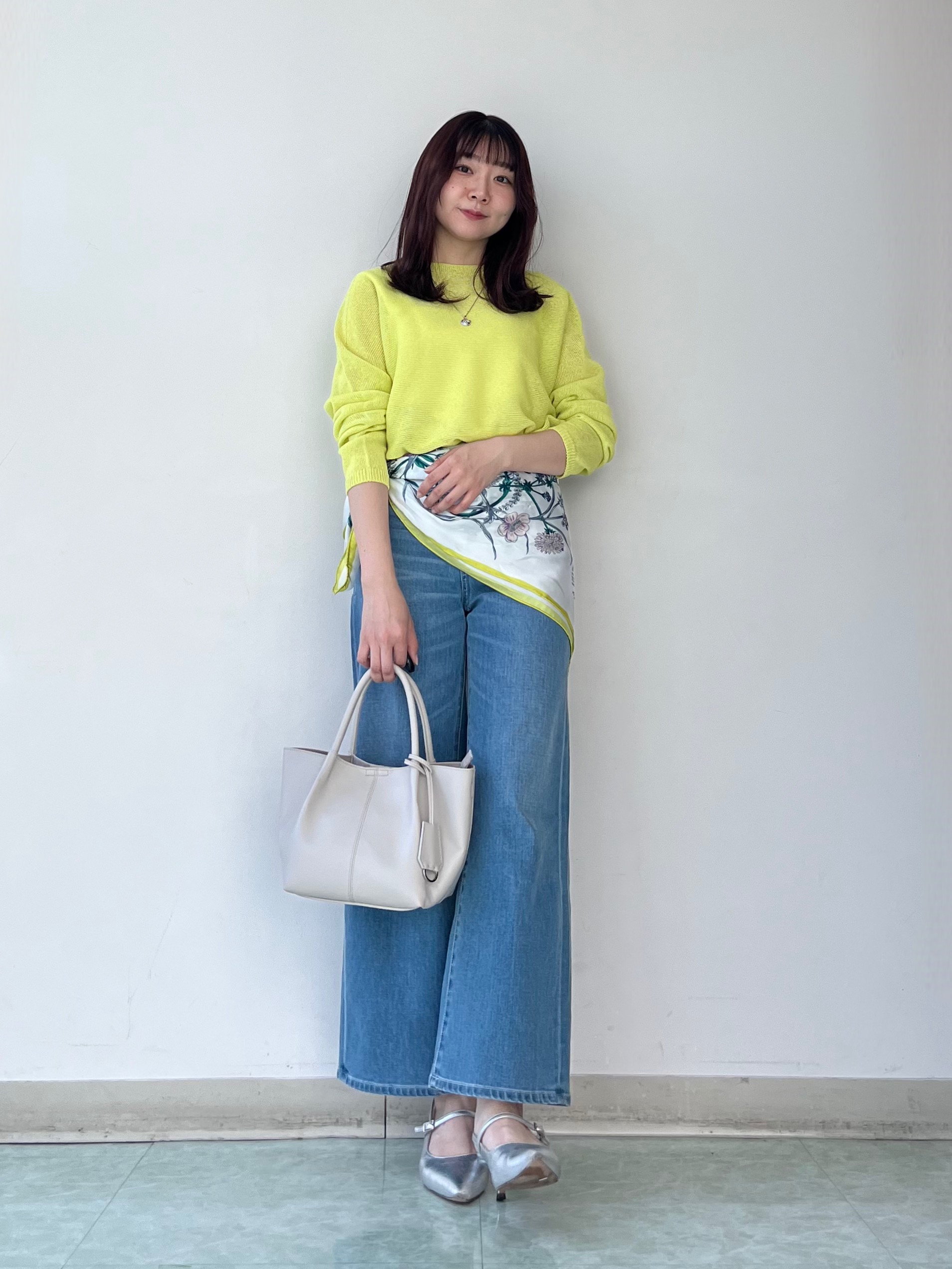 KAHOさんの「UNTITLED｜【8色展開/程よい透け感】ドライタッチボートネックニット」を使ったコーディネート