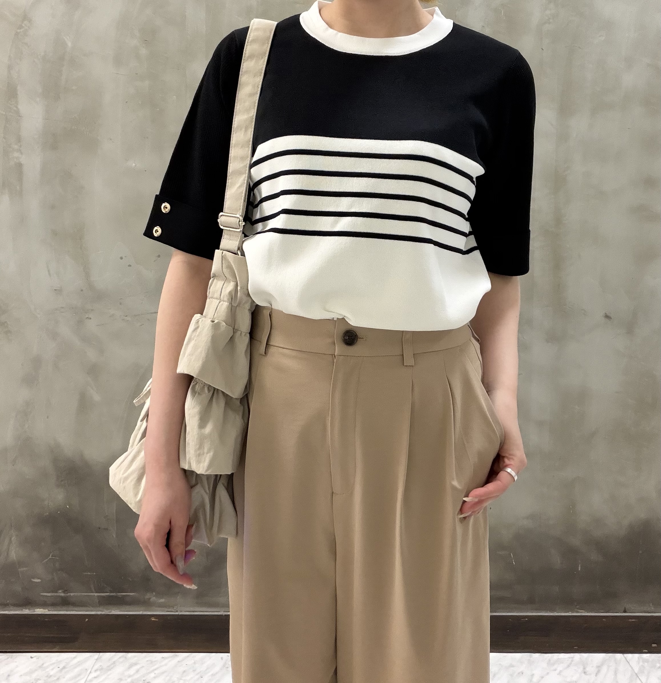 maiさんの「grove｜新色追加！【シリーズ累計36万枚/名品ニット】やわらかドライタッチ 袖メッシュ編みニット」を使ったコーディネート