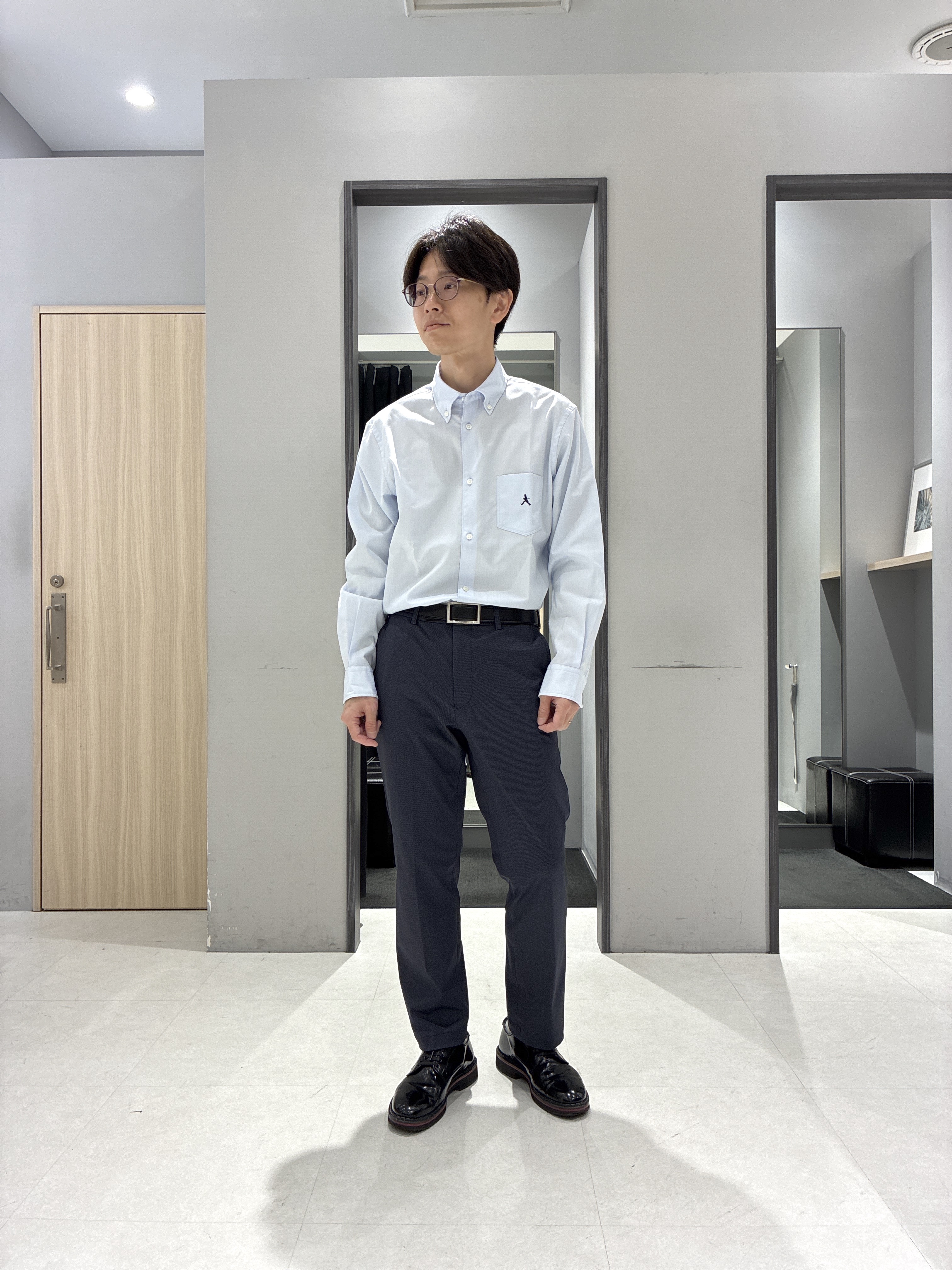 わいずみさんの「TAKEO KIKUCHI｜【360&deg;ストレッチ／軽量】None Of Stress ライト ジャケット（セットアップ対応）」を使ったコーディネート