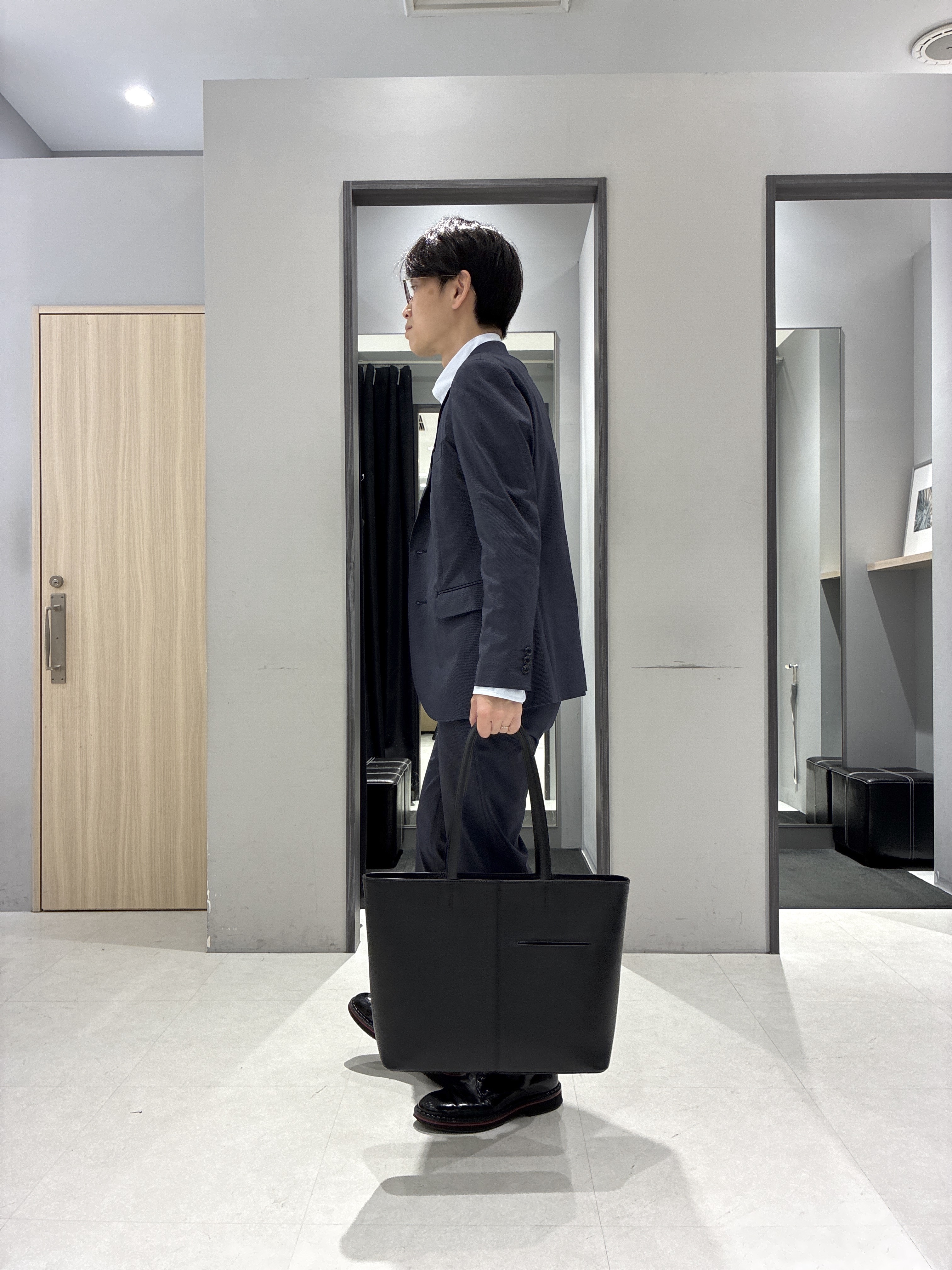 わいずみさんの「TAKEO KIKUCHI｜【360&deg;ストレッチ／軽量】None Of Stress ライト ジャケット（セットアップ対応）」を使ったコーディネート