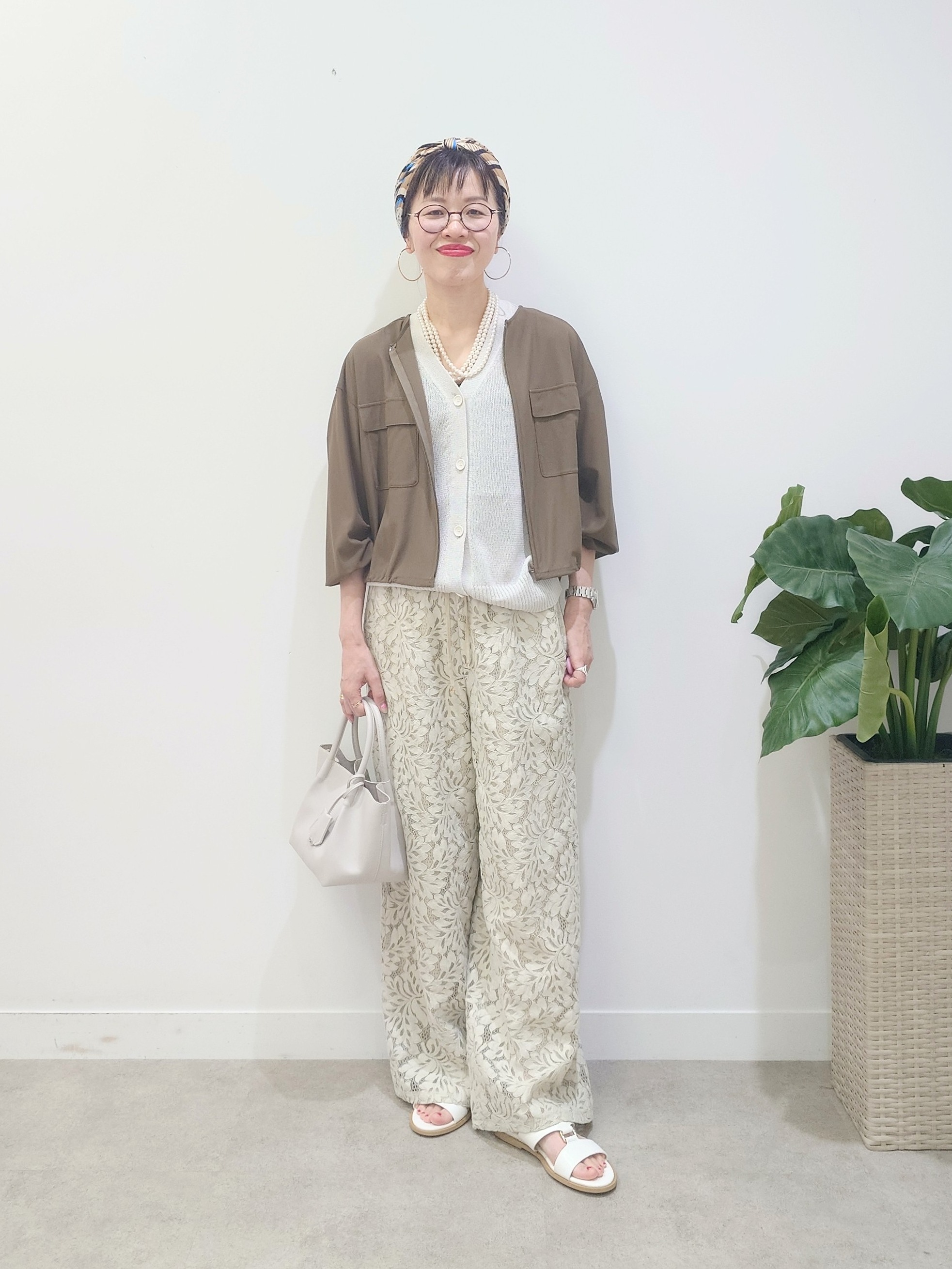 MUTSUKOさんの「UNTITLED｜◆【洗える】シアーブルゾン」を使ったコーディネート