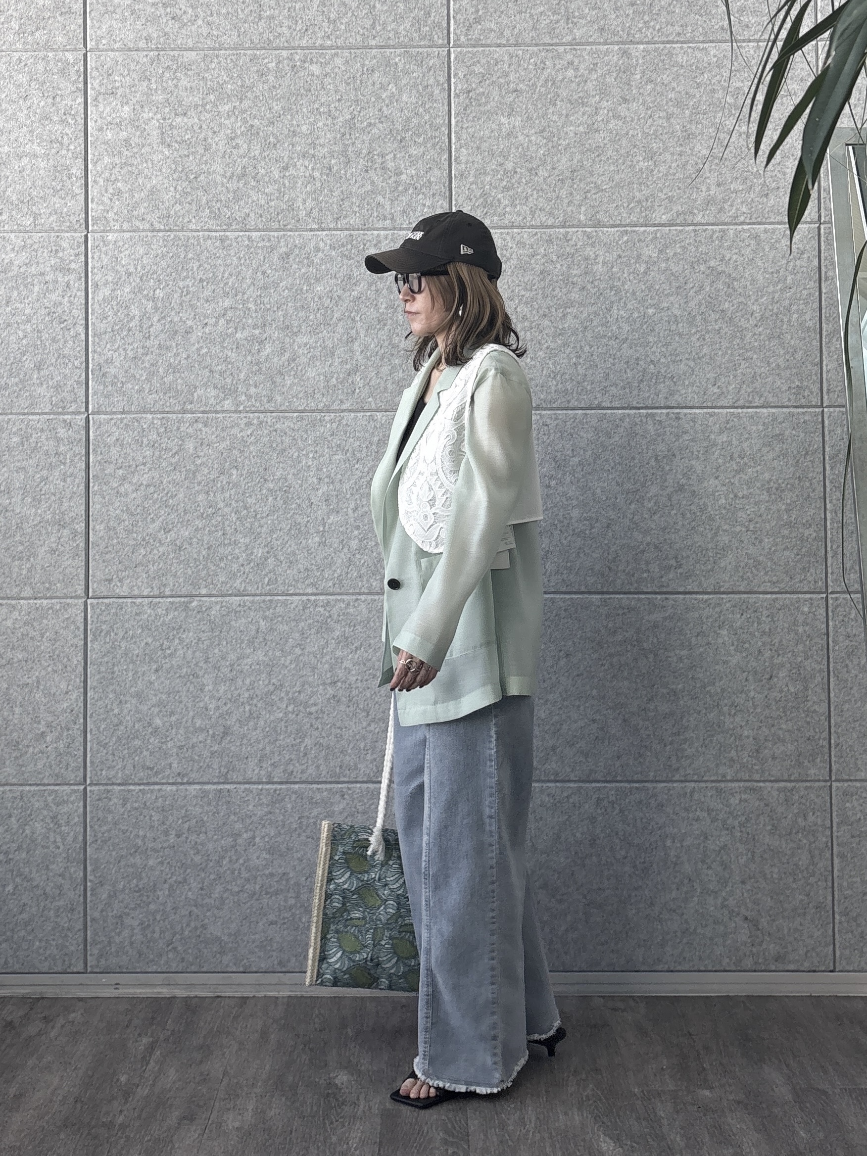 kotakiさんの「INDIVI｜【接触冷感/通気性】シアーシャツジャケット」を使ったコーディネート