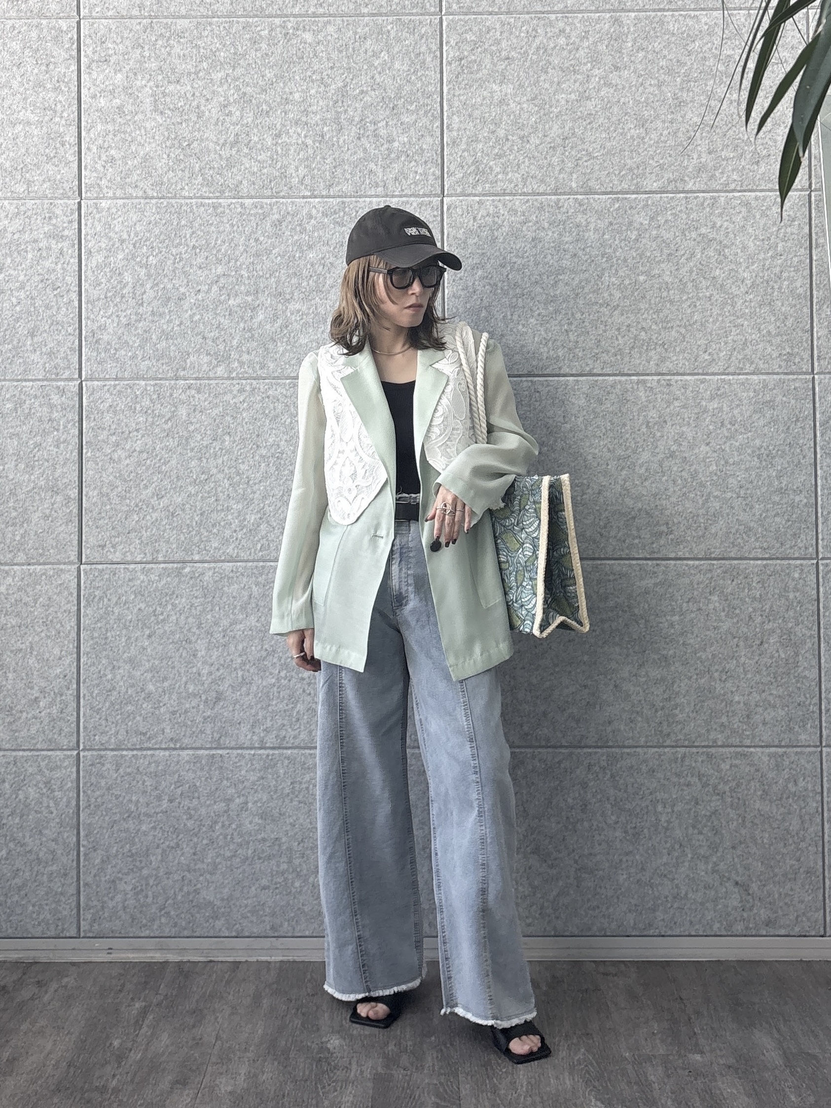 kotakiさんの「INDIVI｜【接触冷感/通気性】シアーシャツジャケット」を使ったコーディネート