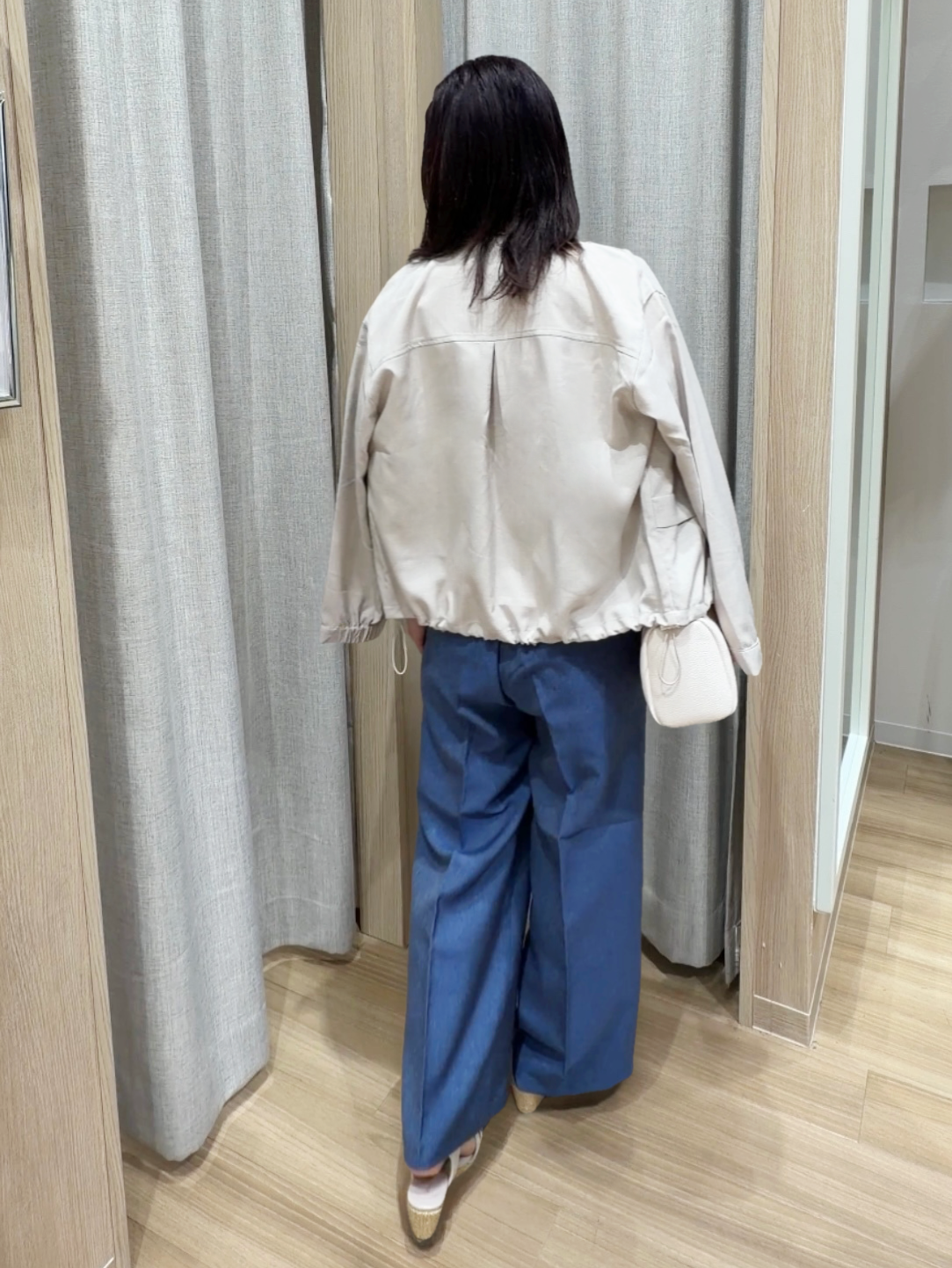 Fumikaさんの「grove｜【貴島明日香さん着用・洗える】麻調ノーカラーブルゾン」を使ったコーディネート
