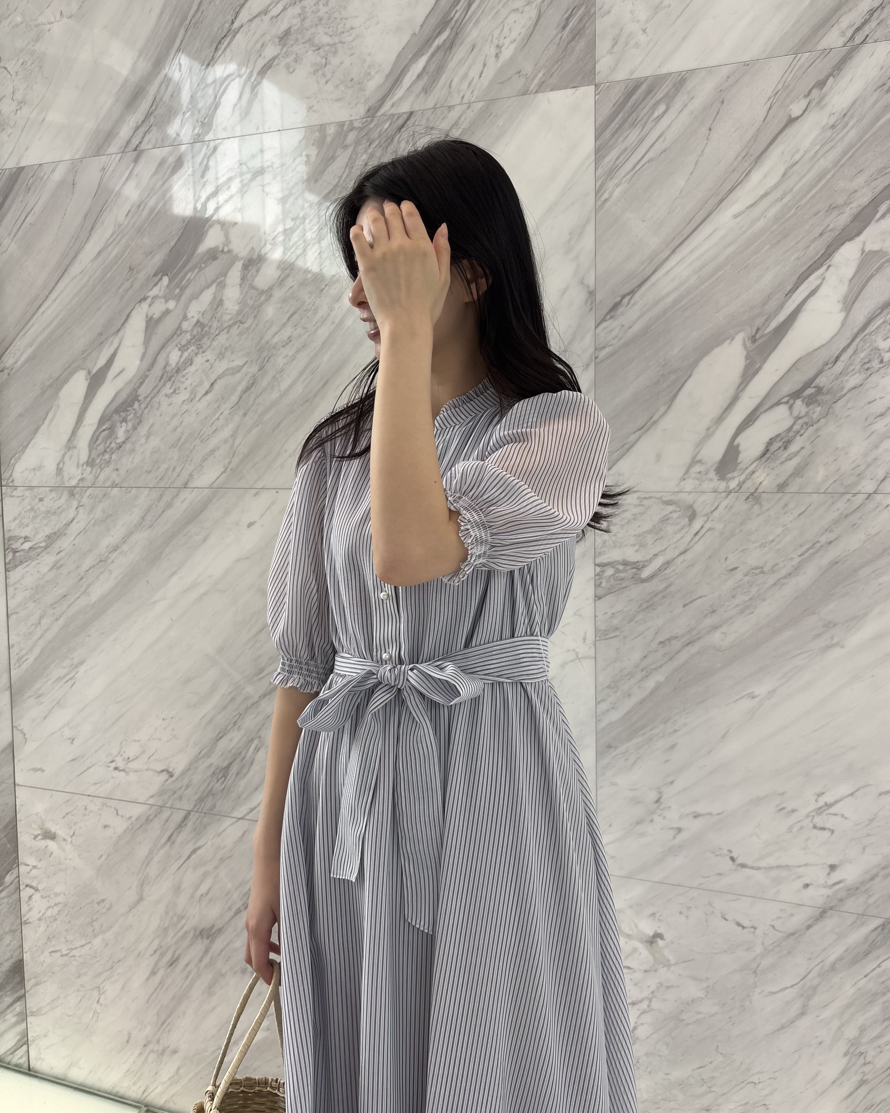 AOIさんの「Couture brooch｜【洗える】シアーストライプ ワンピース」を使ったコーディネート