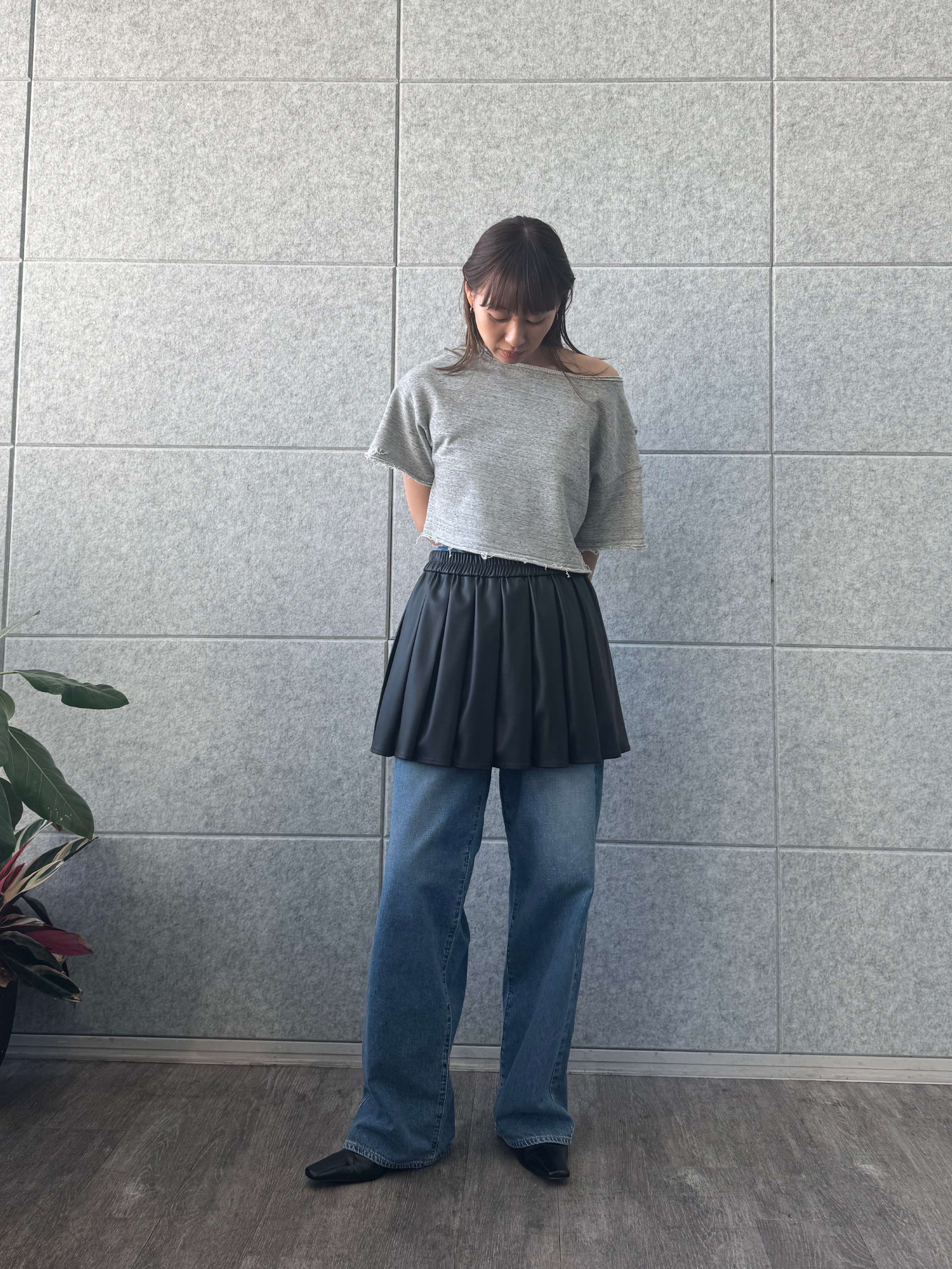 designer yukaさんの「CODE A｜leather like mini skirt」を使ったコーディネート