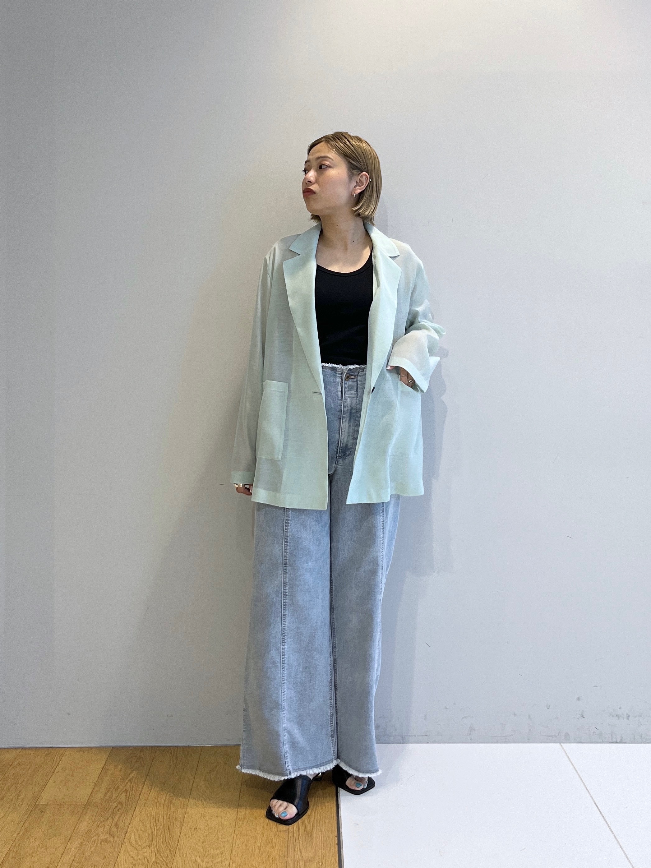 Harukaさんの「INDIVI｜【接触冷感/通気性】シアーシャツジャケット」を使ったコーディネート