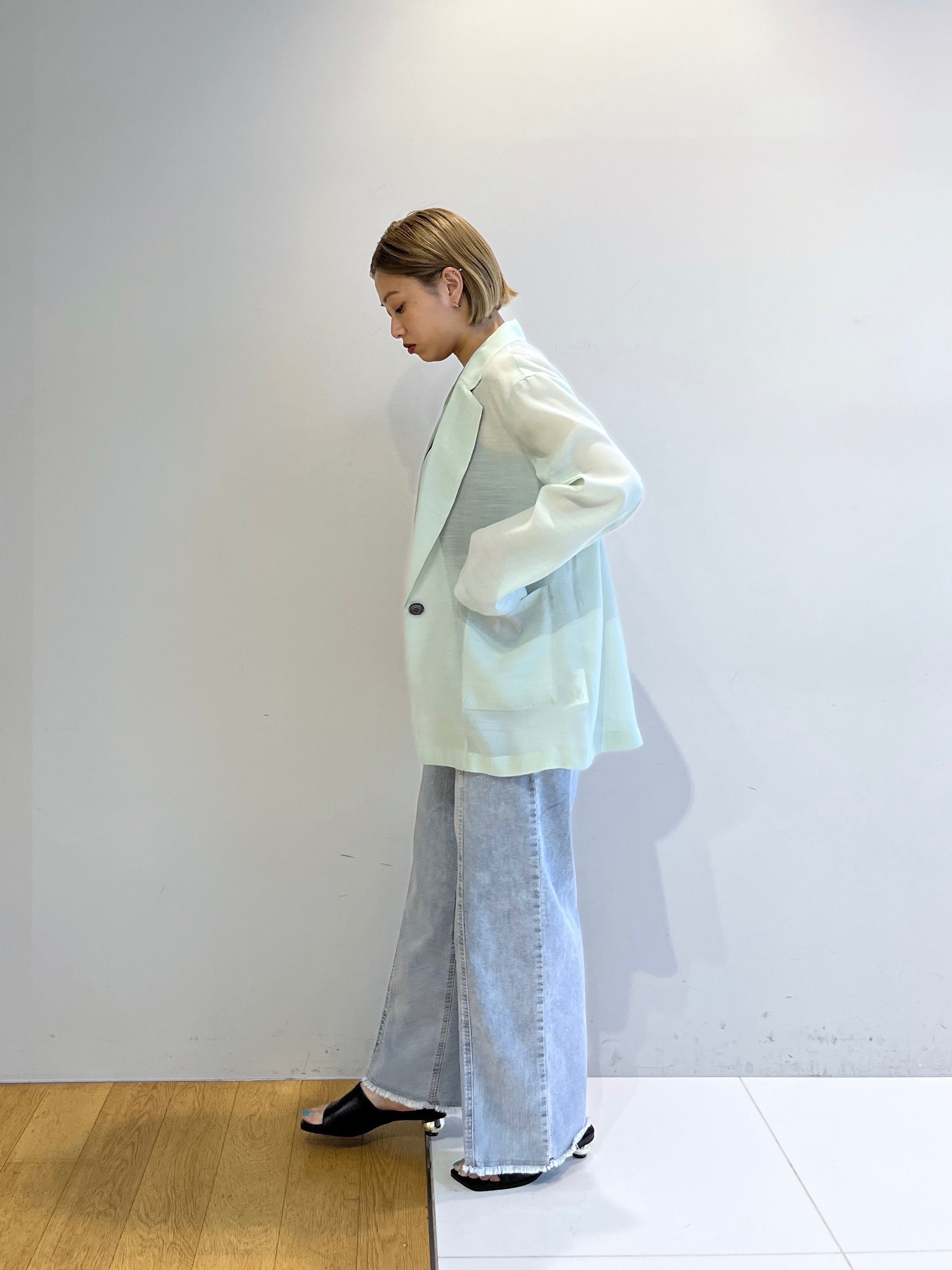 Harukaさんの「INDIVI｜【接触冷感/通気性】シアーシャツジャケット」を使ったコーディネート