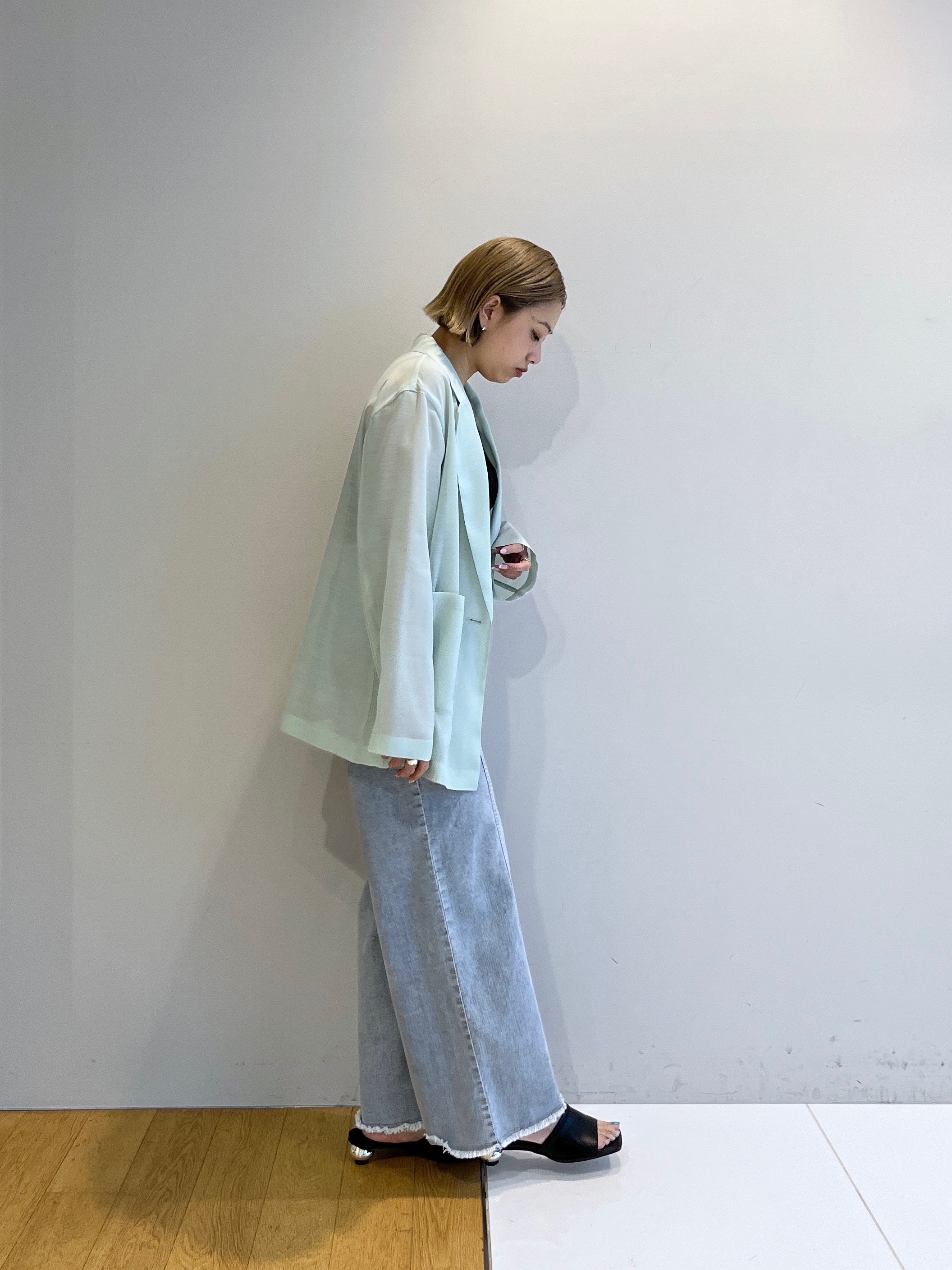 Harukaさんの「INDIVI｜【接触冷感/通気性】シアーシャツジャケット」を使ったコーディネート