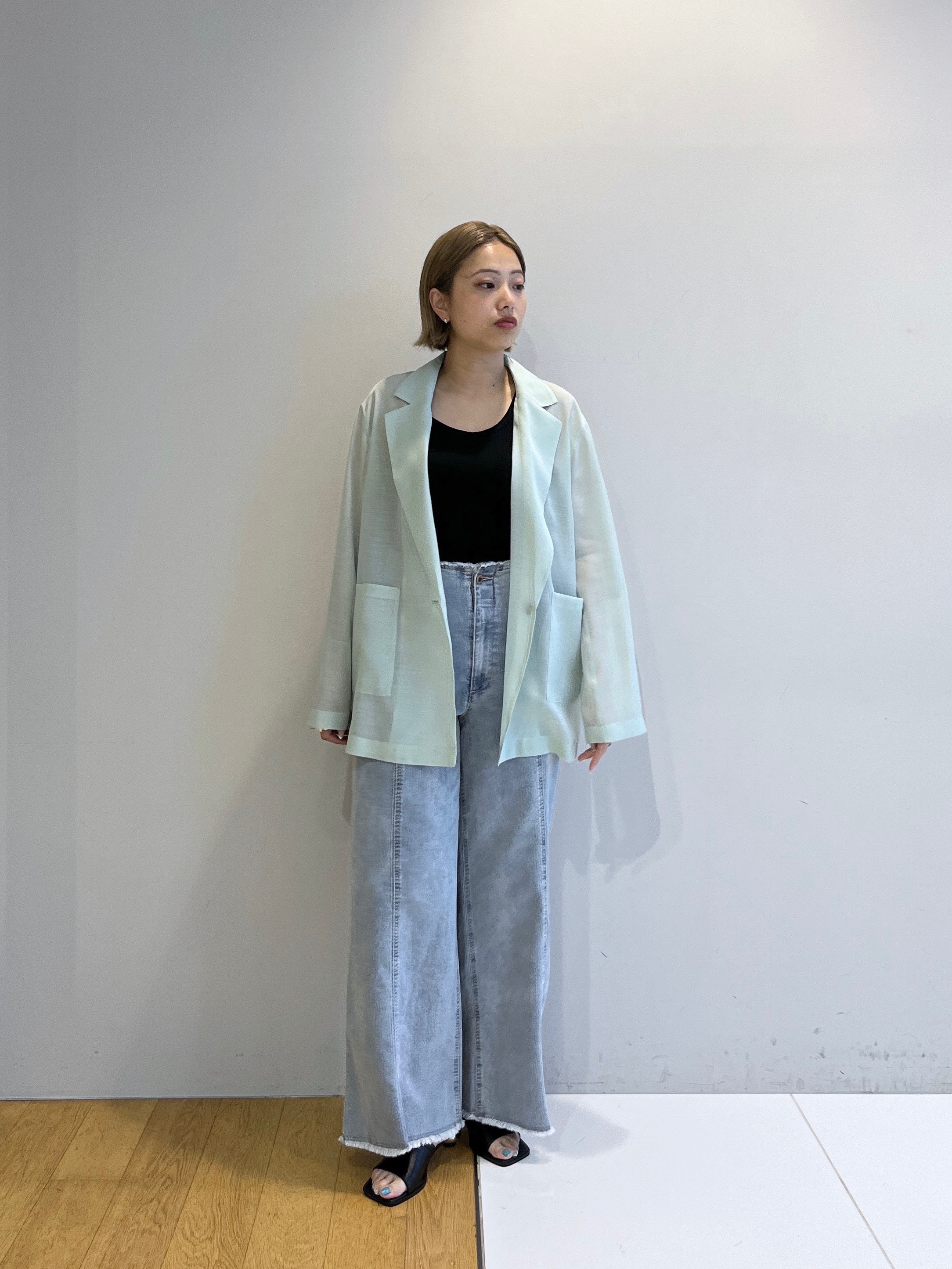 Harukaさんの「INDIVI｜【接触冷感/通気性】シアーシャツジャケット」を使ったコーディネート