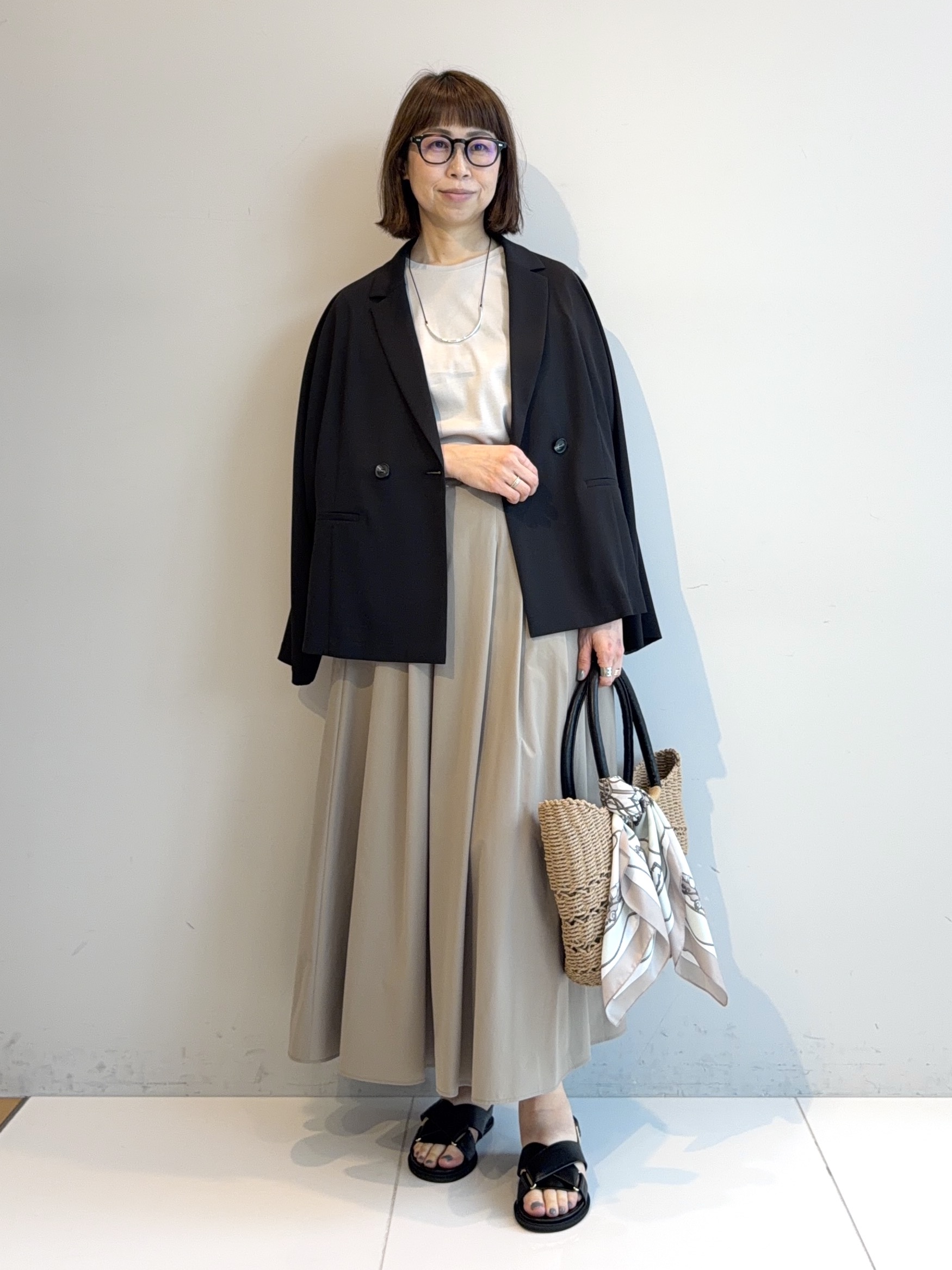 murayamaさんの「INDIVI｜【接触冷感／透湿／着る日傘】ドルマンダブルジャケット」を使ったコーディネート