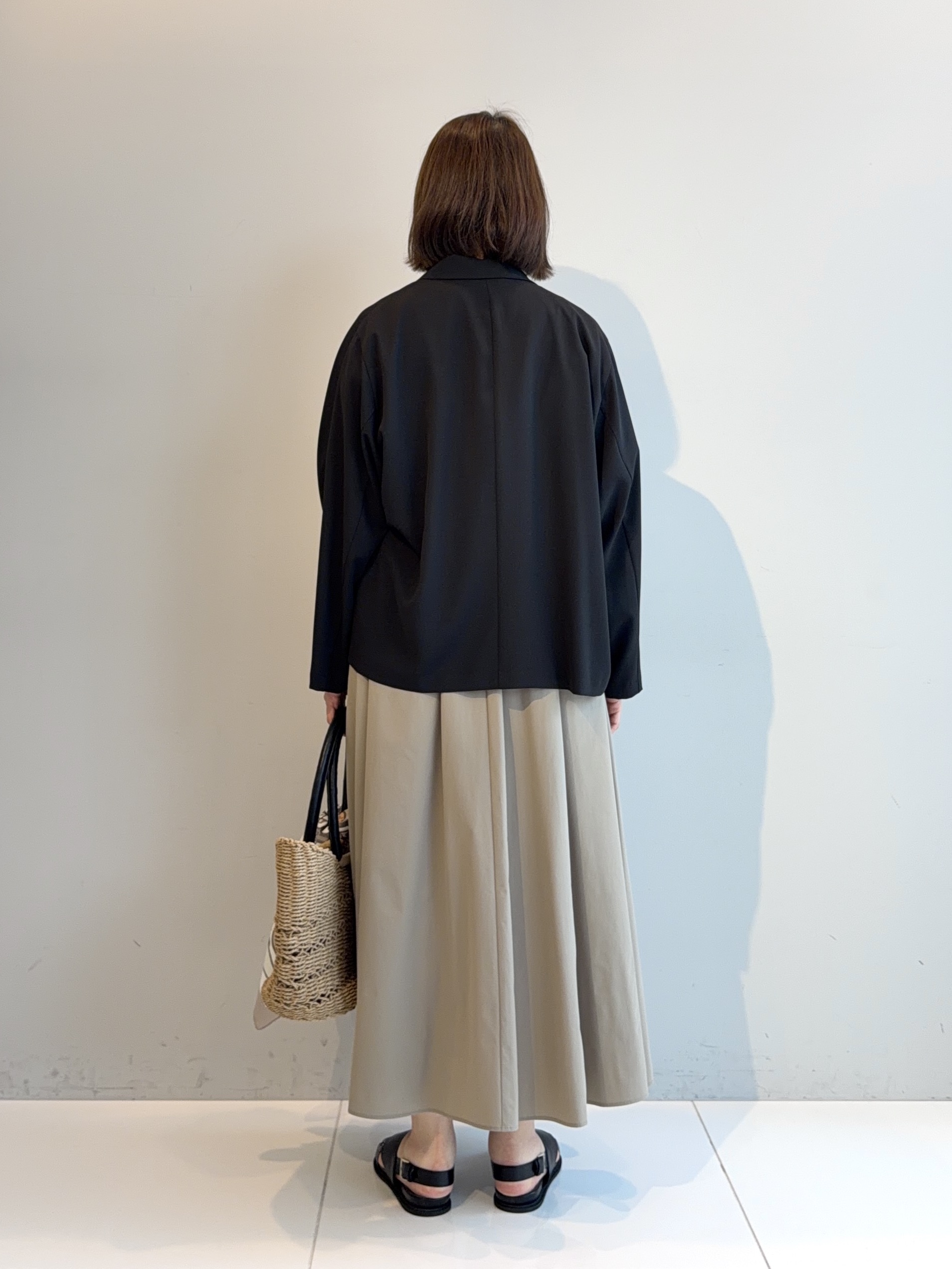 murayamaさんの「INDIVI｜【接触冷感／透湿／着る日傘】ドルマンダブルジャケット」を使ったコーディネート