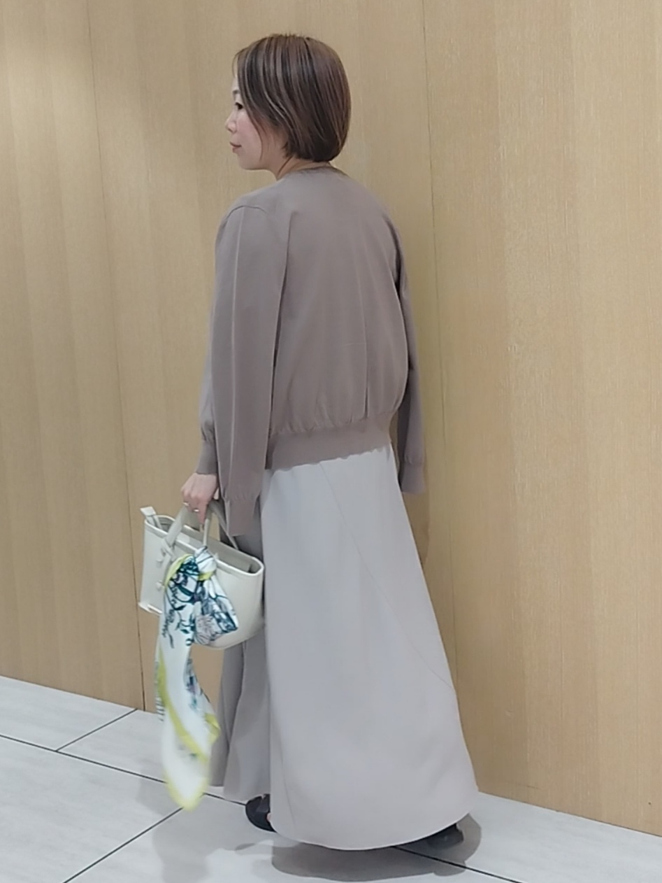 s u g iさんの「UNTITLED｜◆【9色展開/アンサンブル可】コットンクルーネックカーディガン」を使ったコーディネート