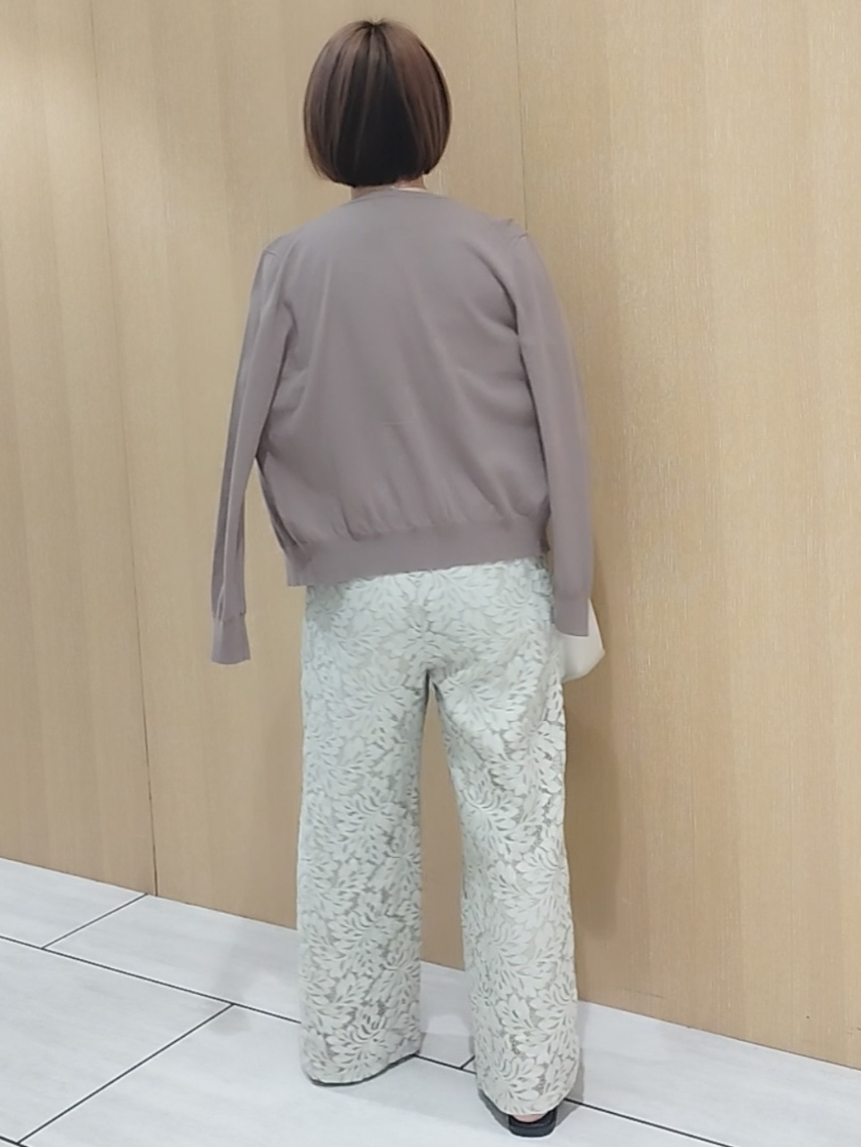 s u g iさんの「UNTITLED｜◆【9色展開/アンサンブル可】コットンクルーネックカーディガン」を使ったコーディネート