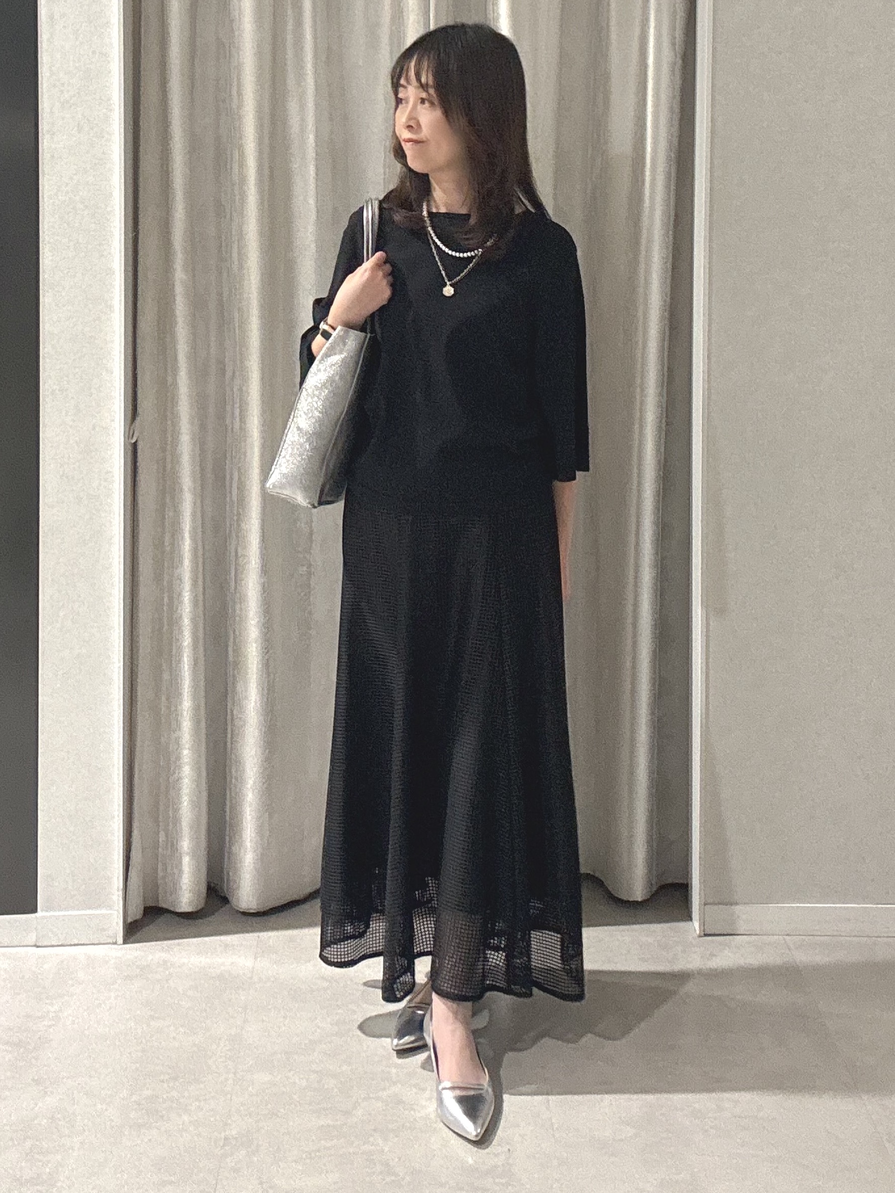 makiさんの「UNTITLED｜【洗える/清涼感】袖スリットニットプルオーバー」を使ったコーディネート