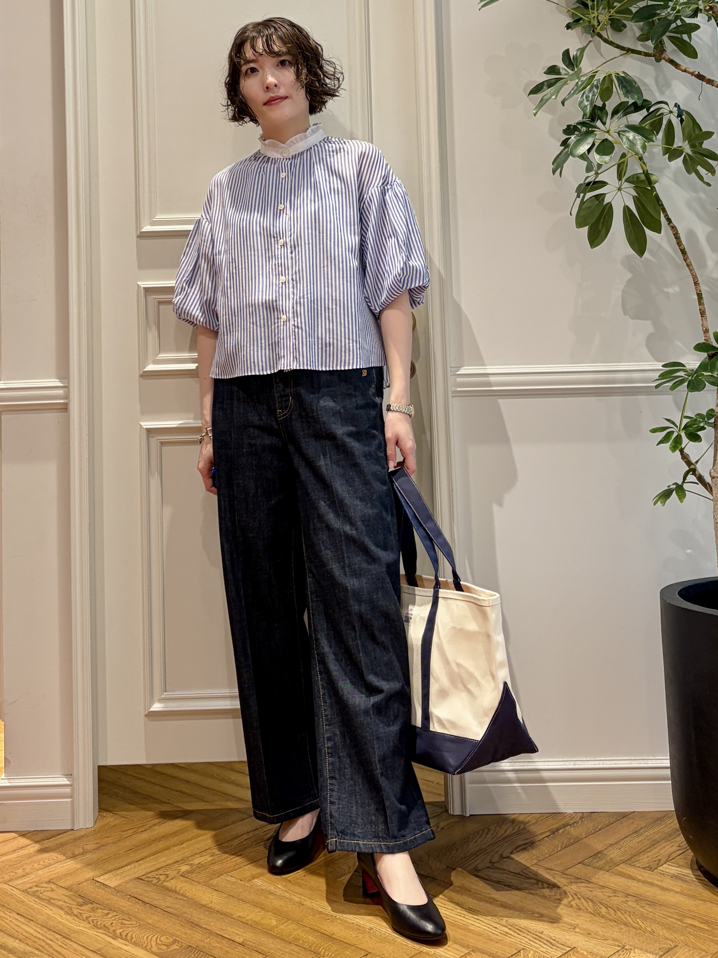 nakaoさんの「DRESSTERIOR｜◆【otonaMUSE5月号掲載/ウォッシャブル】ロンドンストライプクレリックブラウス」を使ったコーディネート