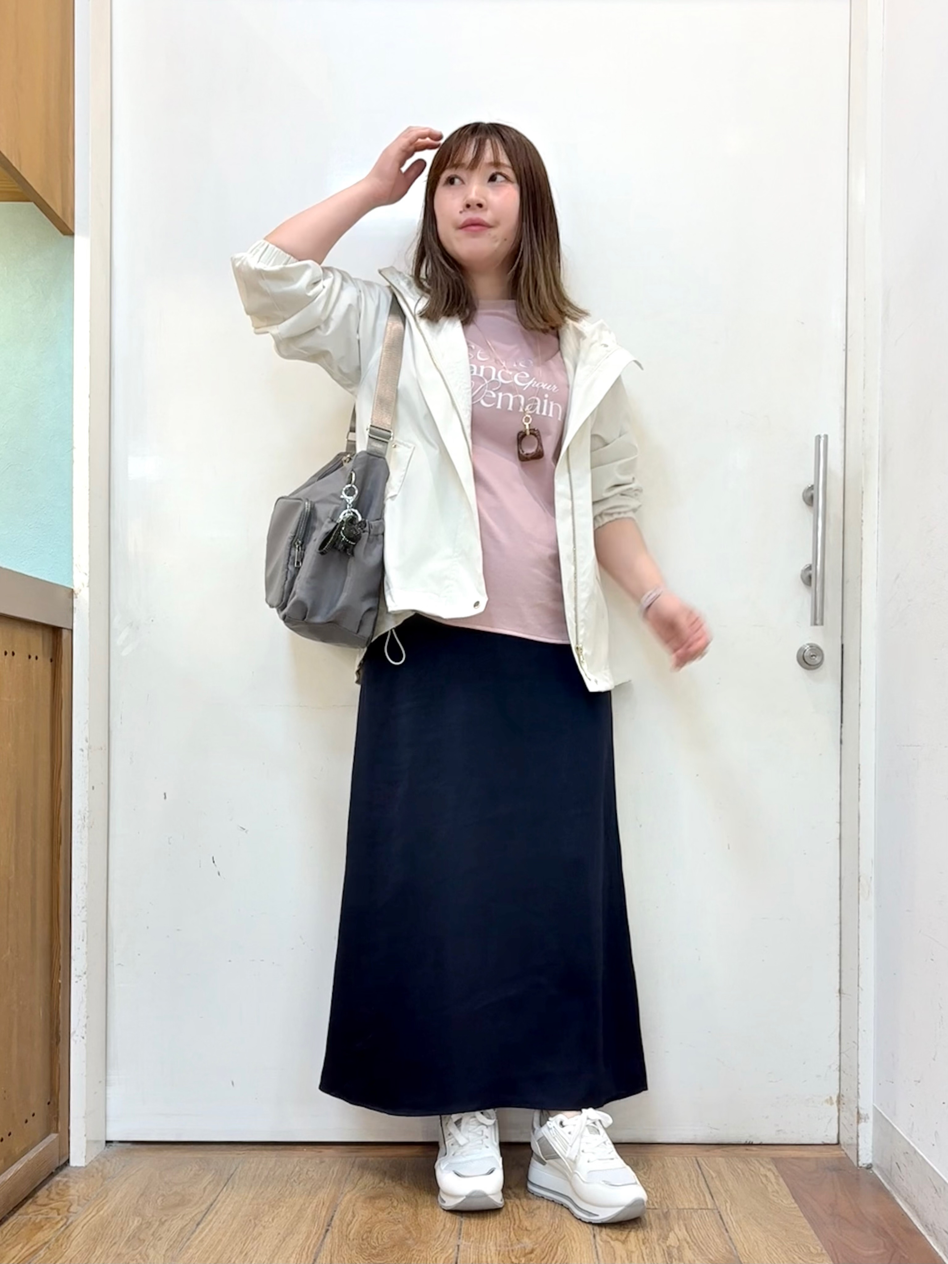 だいわさんの「SHOO･LA･RUE｜【防花粉/高レビュー】きれいもかっこいいも叶える 欲張りマウンテンパーカ」を使ったコーディネート