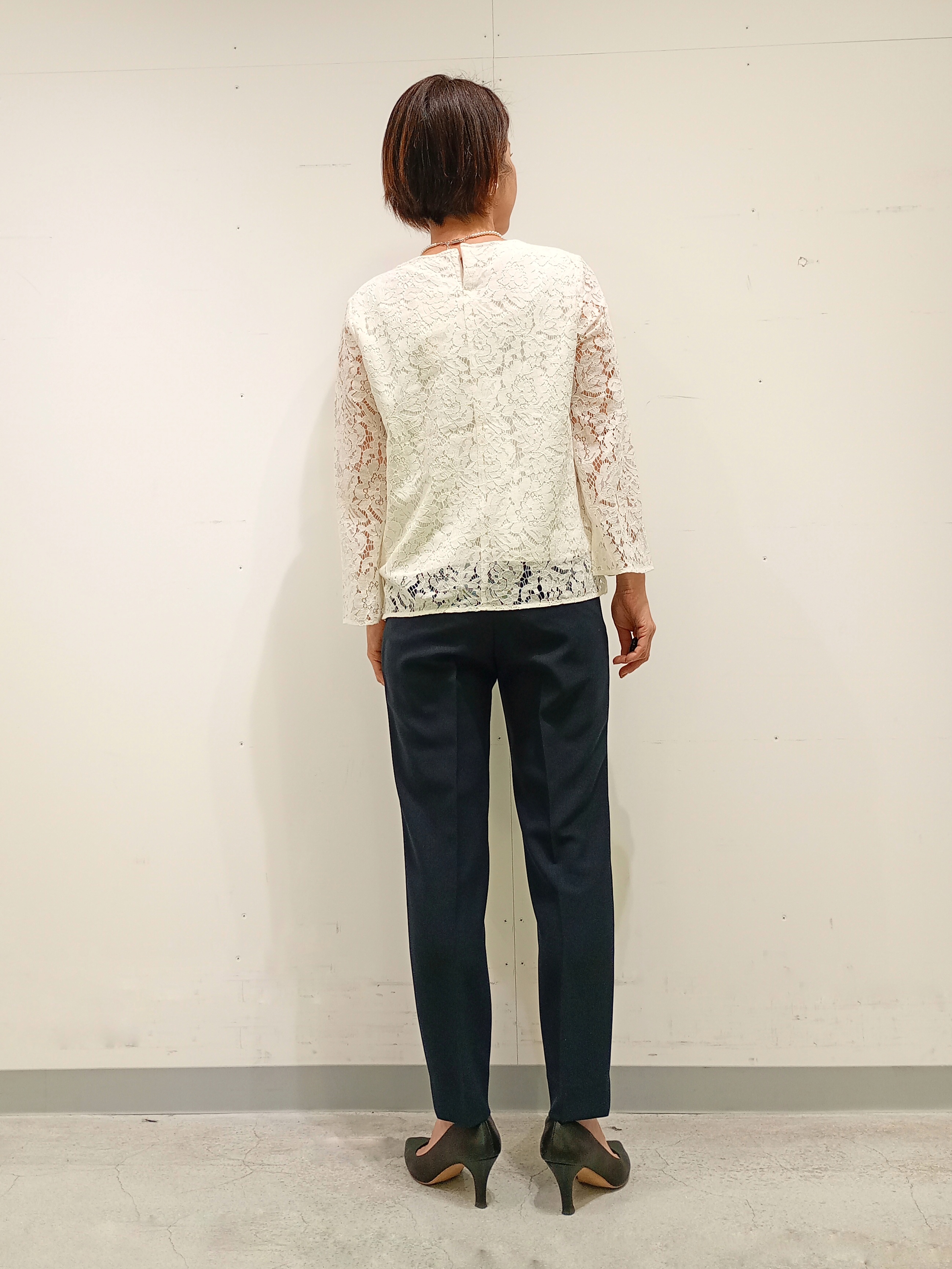 Kさんの「INDIVI｜【定番スーツ／UVケア／洗える】ウール調ノーカラージャケット」を使ったコーディネート