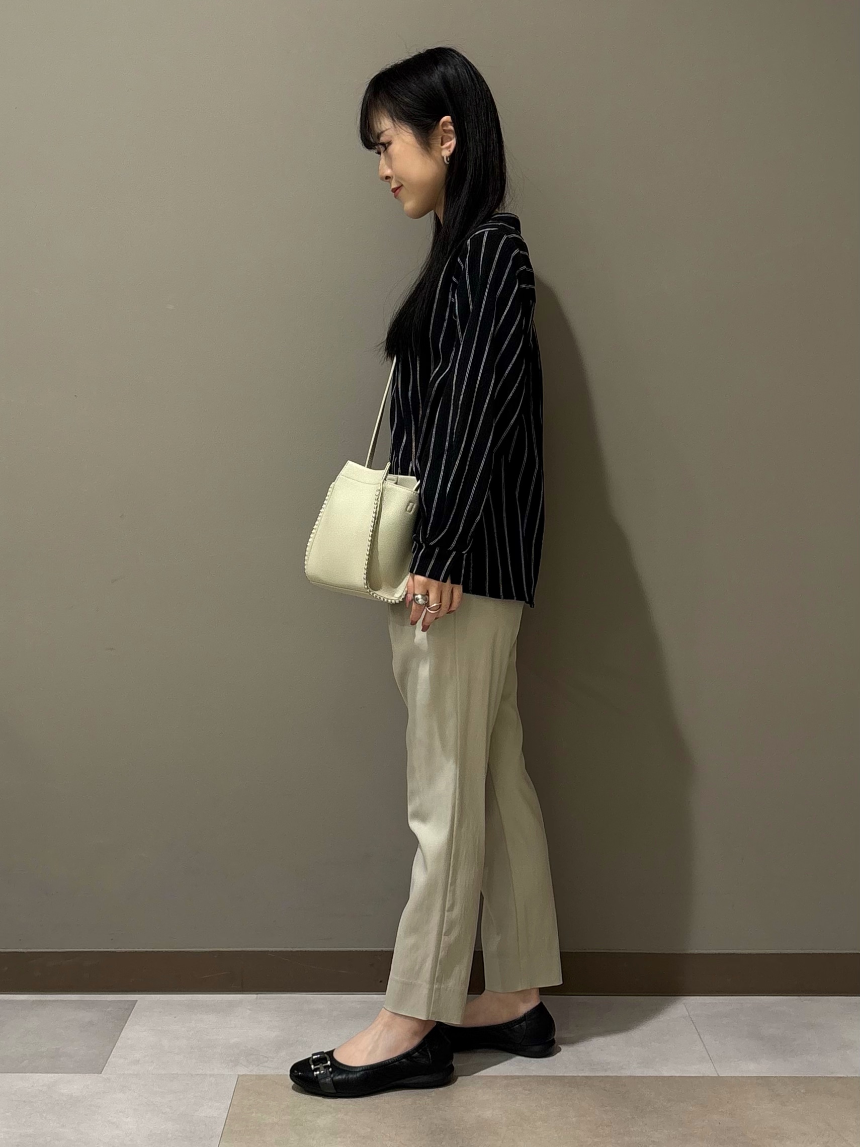 KEIKOさんの「INDIVI｜【洗える／着心地楽ちん】ブラウス風ストライプカットソートップス」を使ったコーディネート