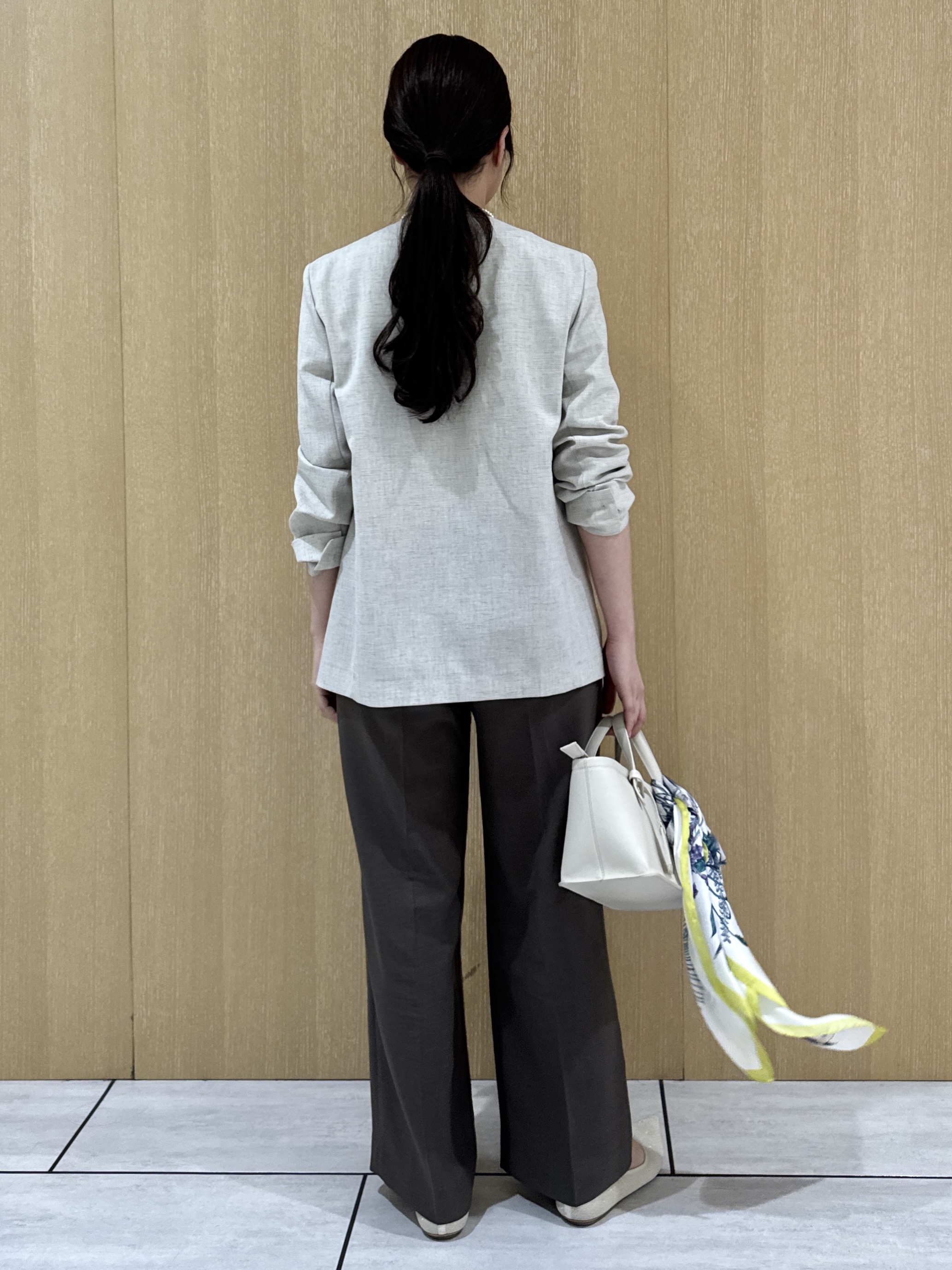 nanaさんの「UNTITLED｜◆【さらりと快適/セットアップ可/UV/接触冷感】スラブカラーレスジャケット」を使ったコーディネート