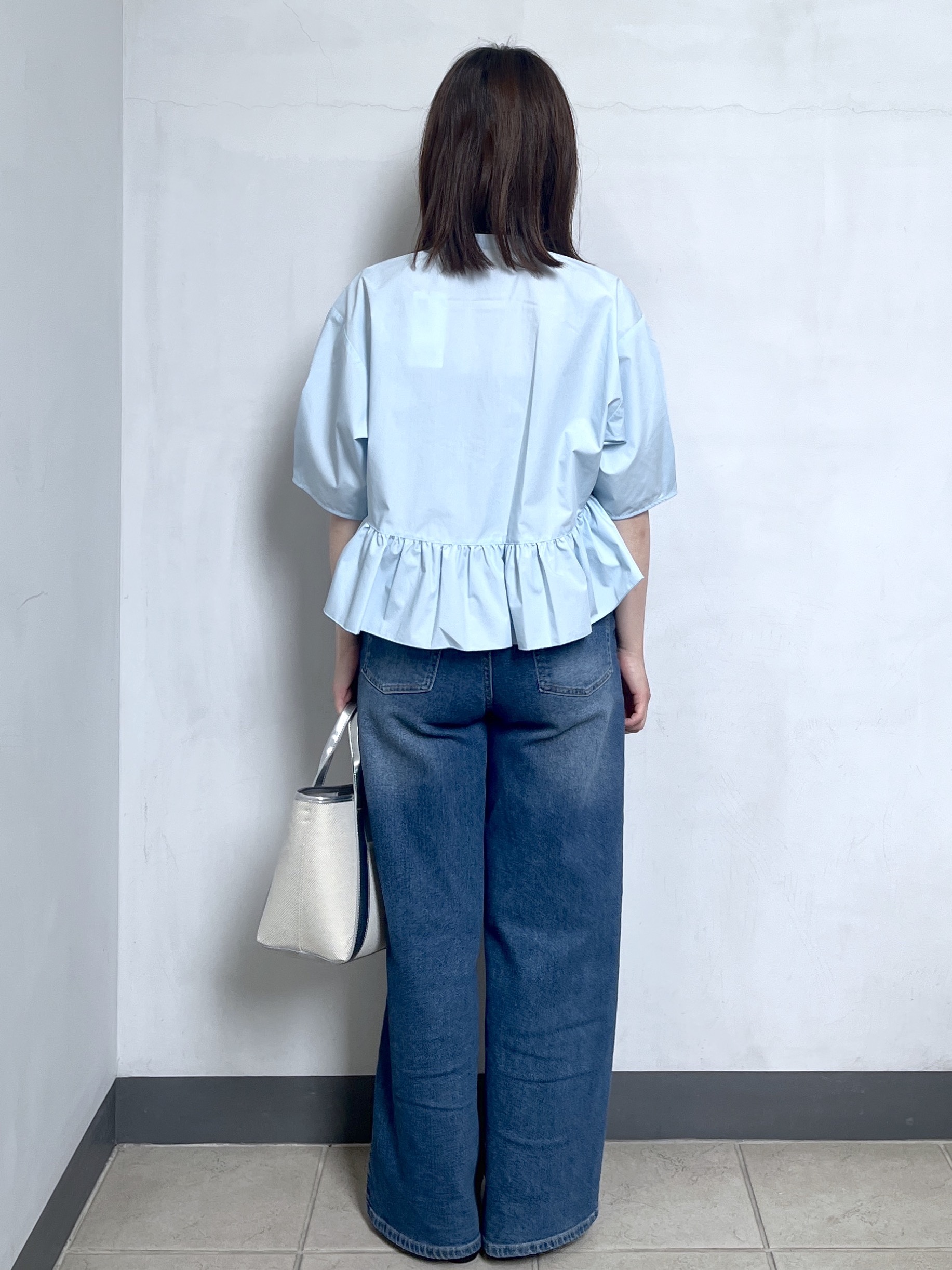 mikiさんの「OPAQUE.CLIP｜フリルペプラムシャツブラウス【洗濯機OK】」を使ったコーディネート