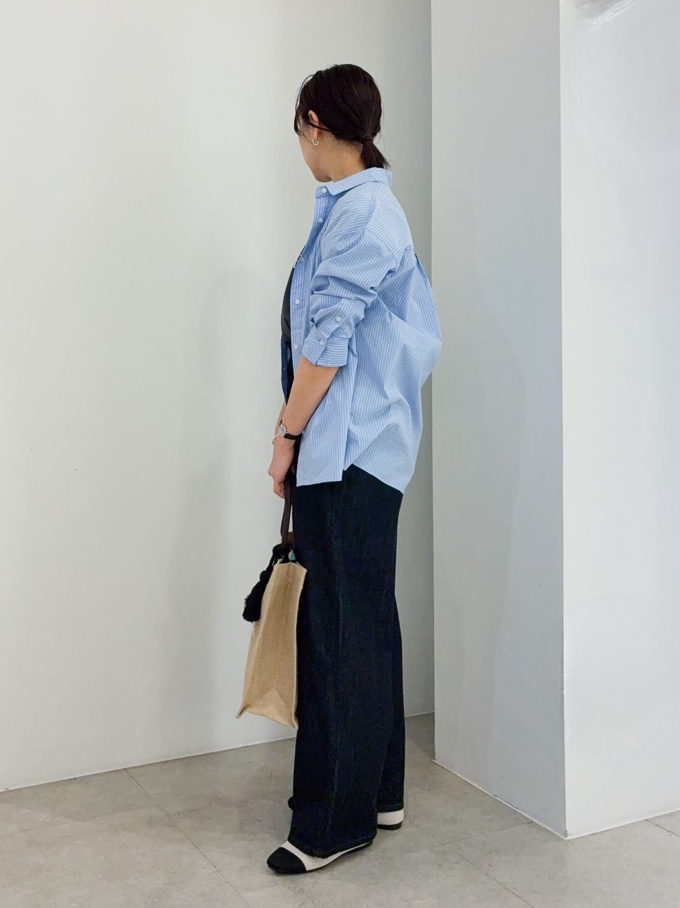 kanakoさんの「grove｜羽織としても大活躍！驚きの伸びを備えたコットンナイロンストレッチシャツ」を使ったコーディネート