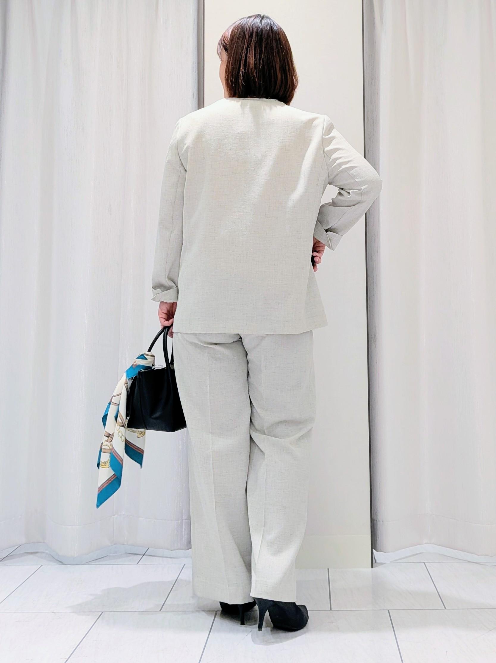 Onumaさんの「UNTITLED｜◆【さらりと快適/セットアップ可/UV/接触冷感】スラブカラーレスジャケット」を使ったコーディネート