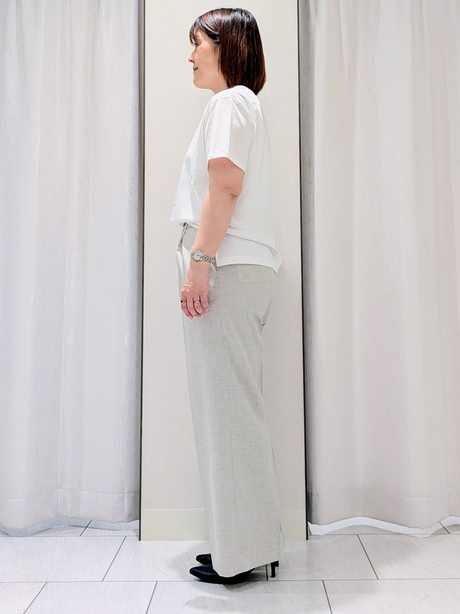 Onumaさんの「UNTITLED｜◆【さらりと快適/セットアップ可/UV/接触冷感】スラブカラーレスジャケット」を使ったコーディネート