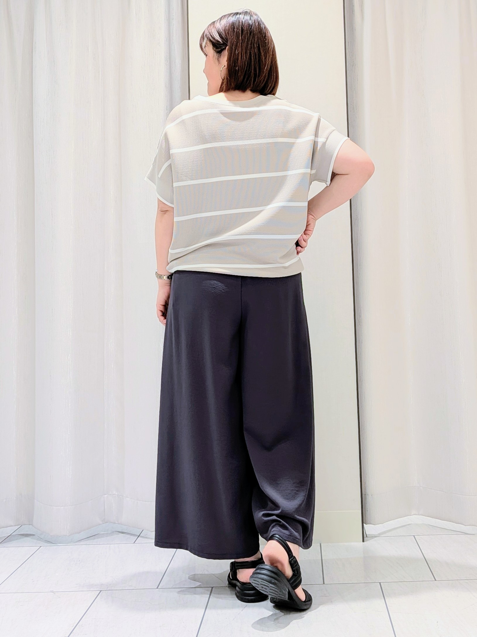 Onumaさんの「UNTITLED｜【11色展開/体型カバー】前後2WAYフレンチスリーブニット」を使ったコーディネート