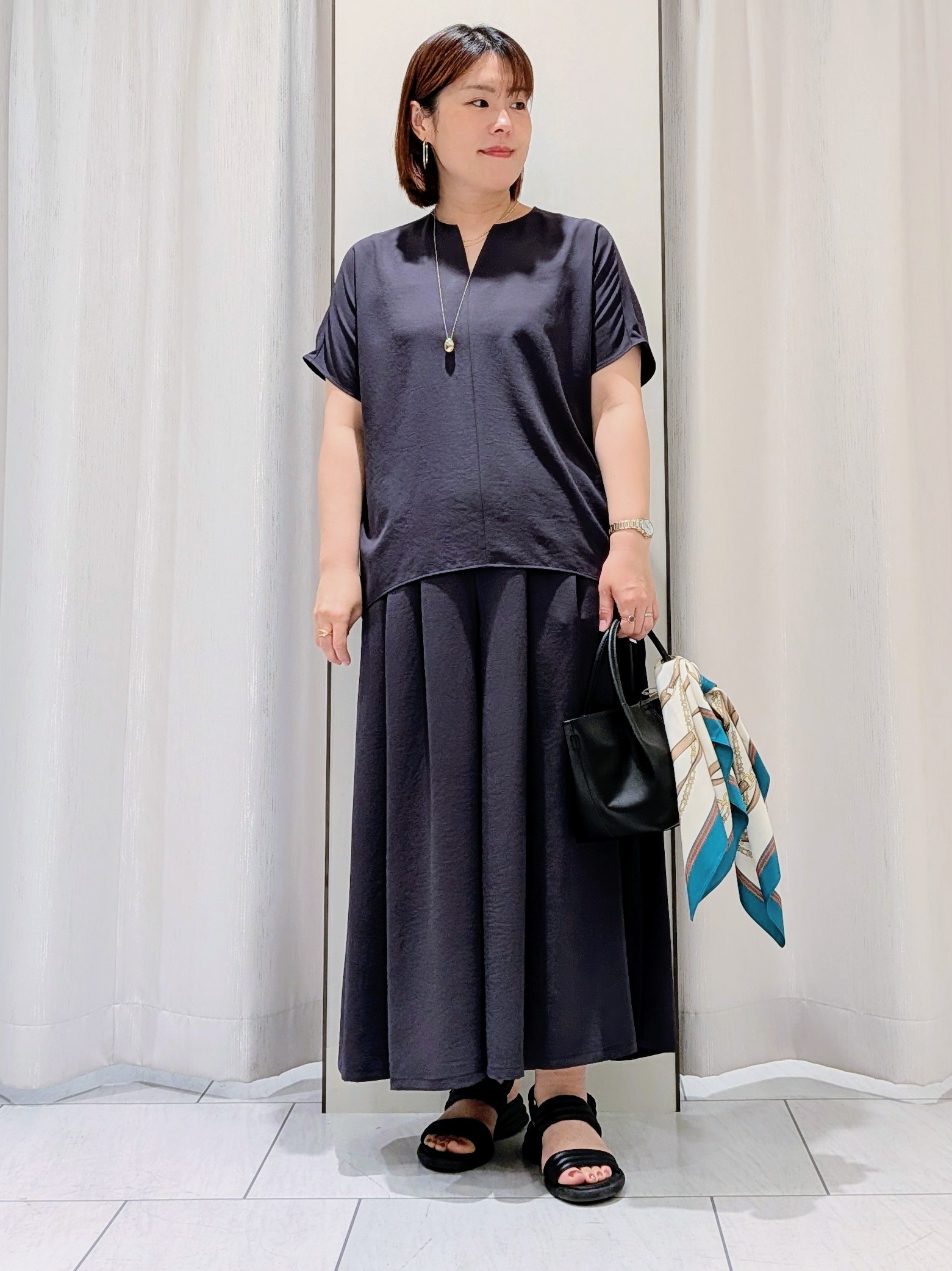 Onumaさんの「UNTITLED｜【11色展開/体型カバー】前後2WAYフレンチスリーブニット」を使ったコーディネート