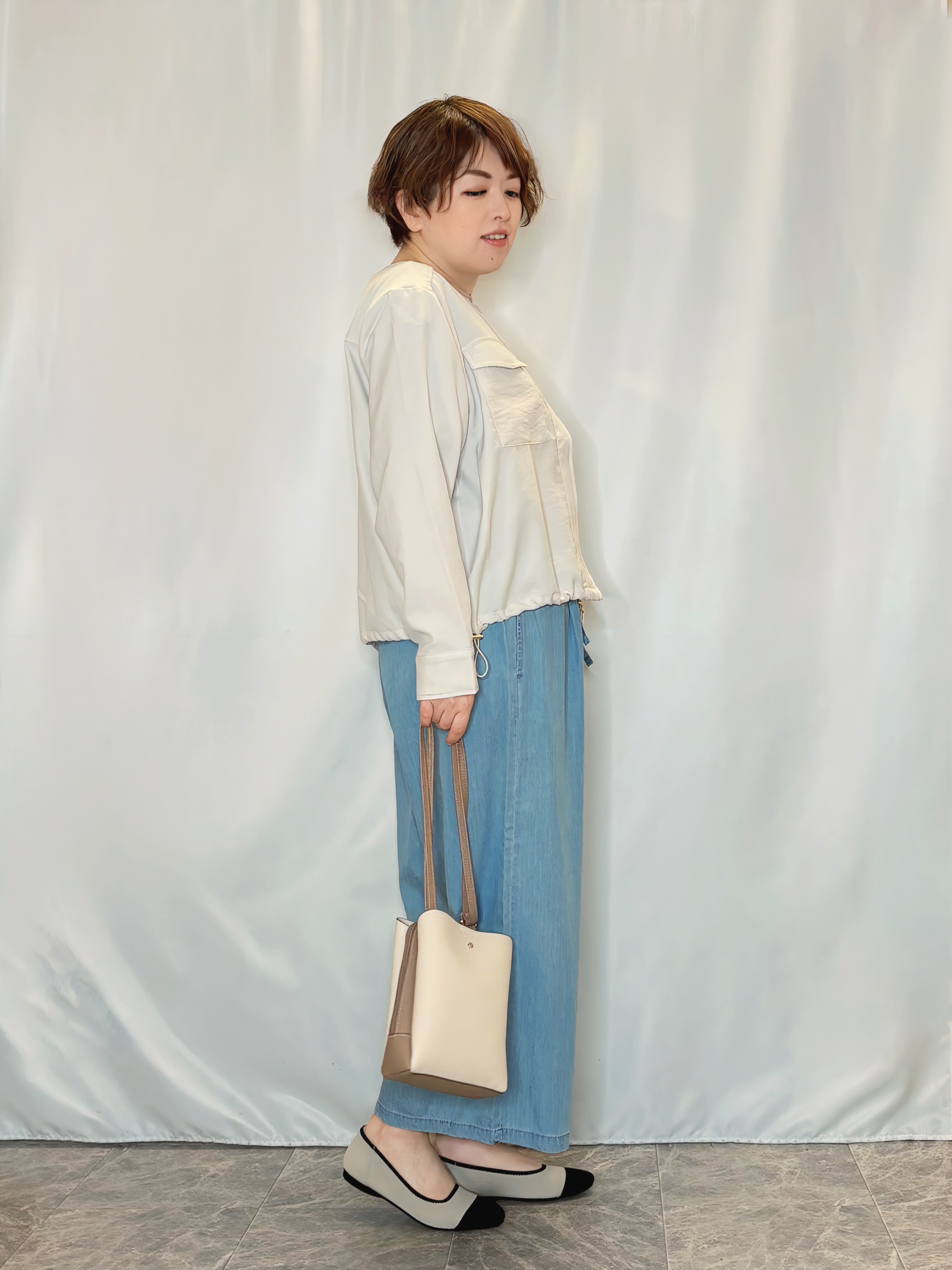 たみさんの「SHOO･LA･RUE｜【S-LL】サッと羽織れてきれい見え　フラップポケット ノーカラーブルゾン」を使ったコーディネート