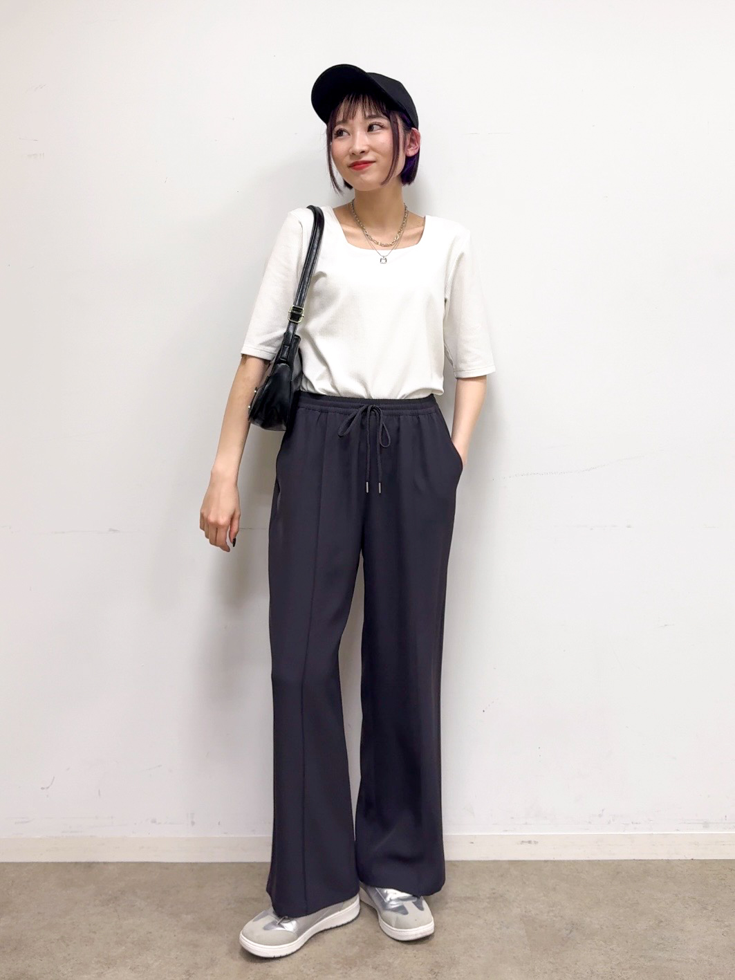 𝐜𝐡𝐢𝐤𝐚さんの「SHOO･LA･RUE｜【ネックアソート/洗濯機可】テレコ5分袖トップス」を使ったコーディネート