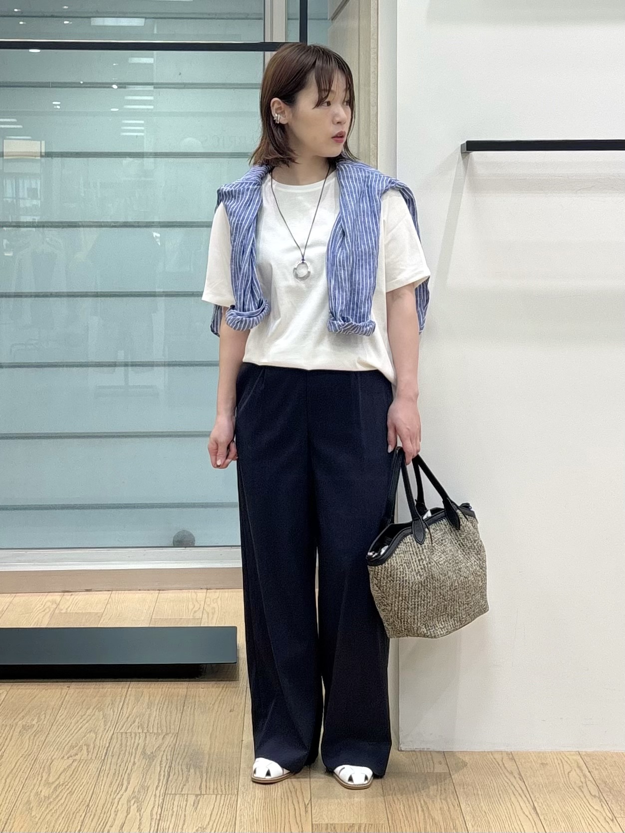 asamiさんの「INDIVI｜【接触冷感／2WAY】カシュクールリネンシャツ」を使ったコーディネート
