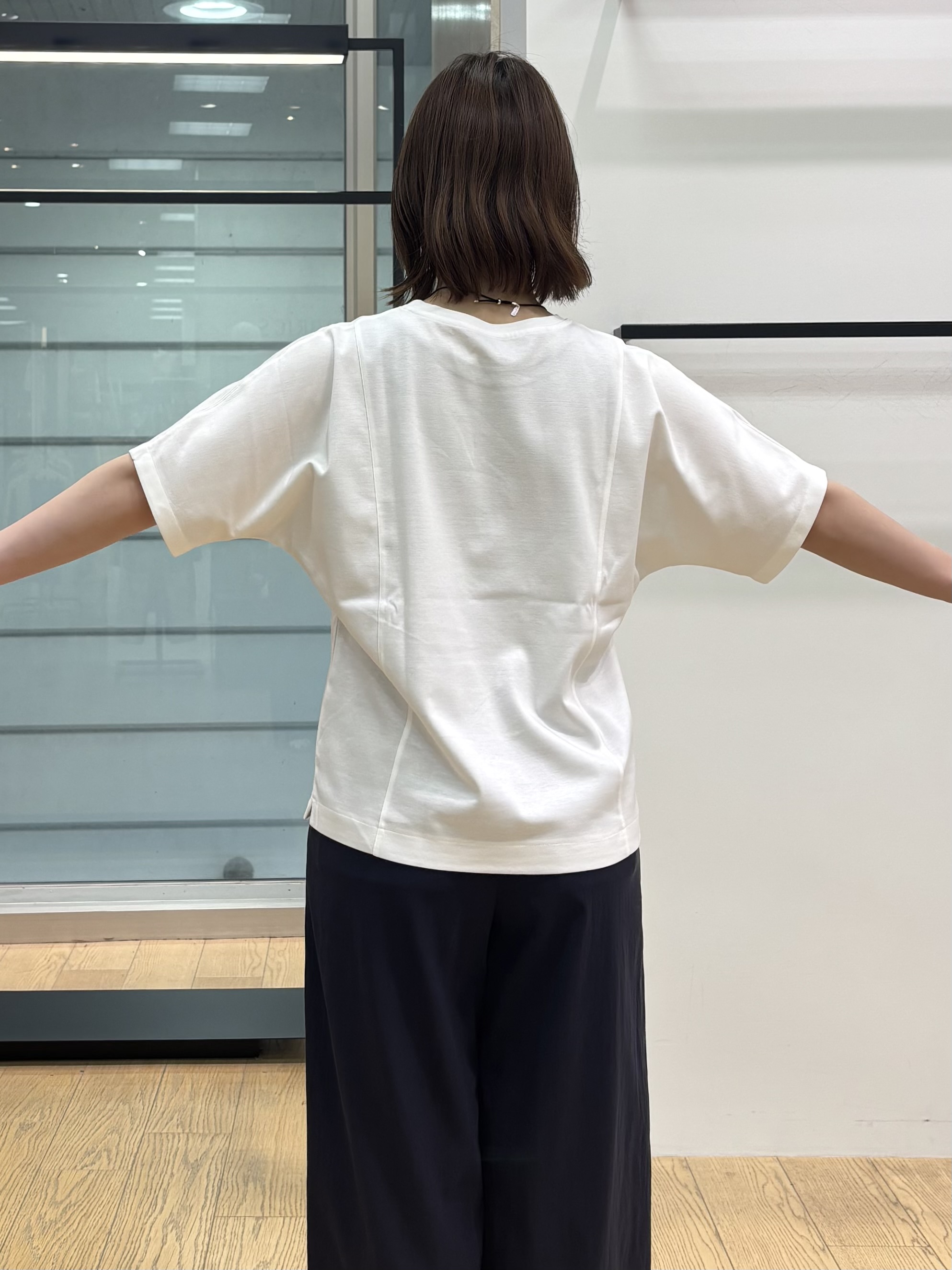 asamiさんの「INDIVI｜【接触冷感／2WAY】カシュクールリネンシャツ」を使ったコーディネート