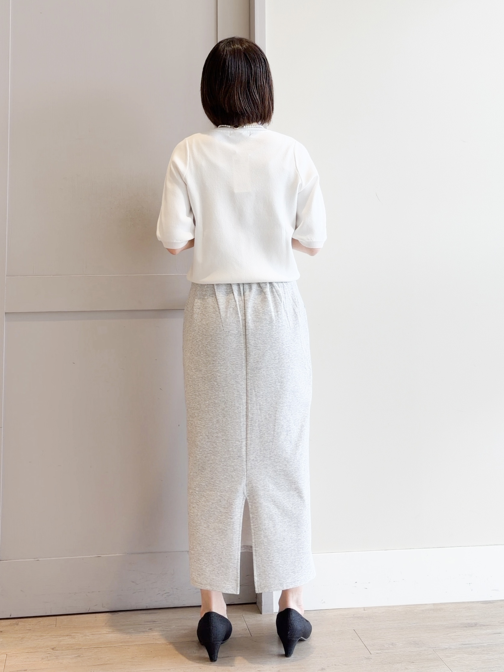 yamakoさんの「grove｜【UVカット/洗濯機で洗える】メタルボタンクルーネックカーディガン」を使ったコーディネート