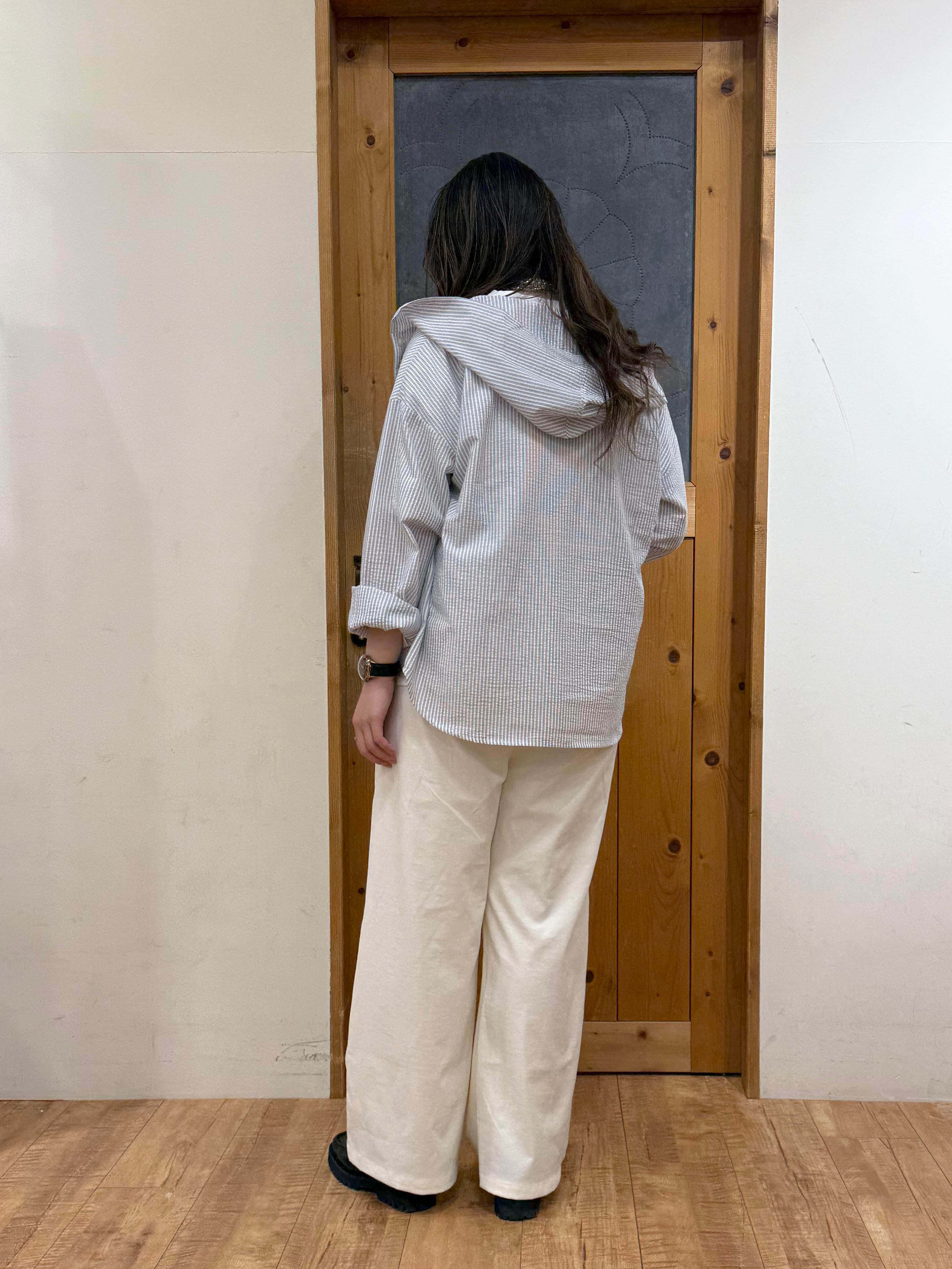 Ayana.さんの「SHOO･LA･RUE｜【綿100％/S-LL/プチプラ】選べる3柄 プリントアソートTシャツ」を使ったコーディネート