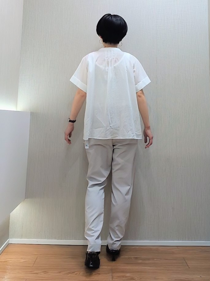 ミズタさんの「UNTITLED｜【清涼感/コットン100%】モダンクラフトブラウス」を使ったコーディネート