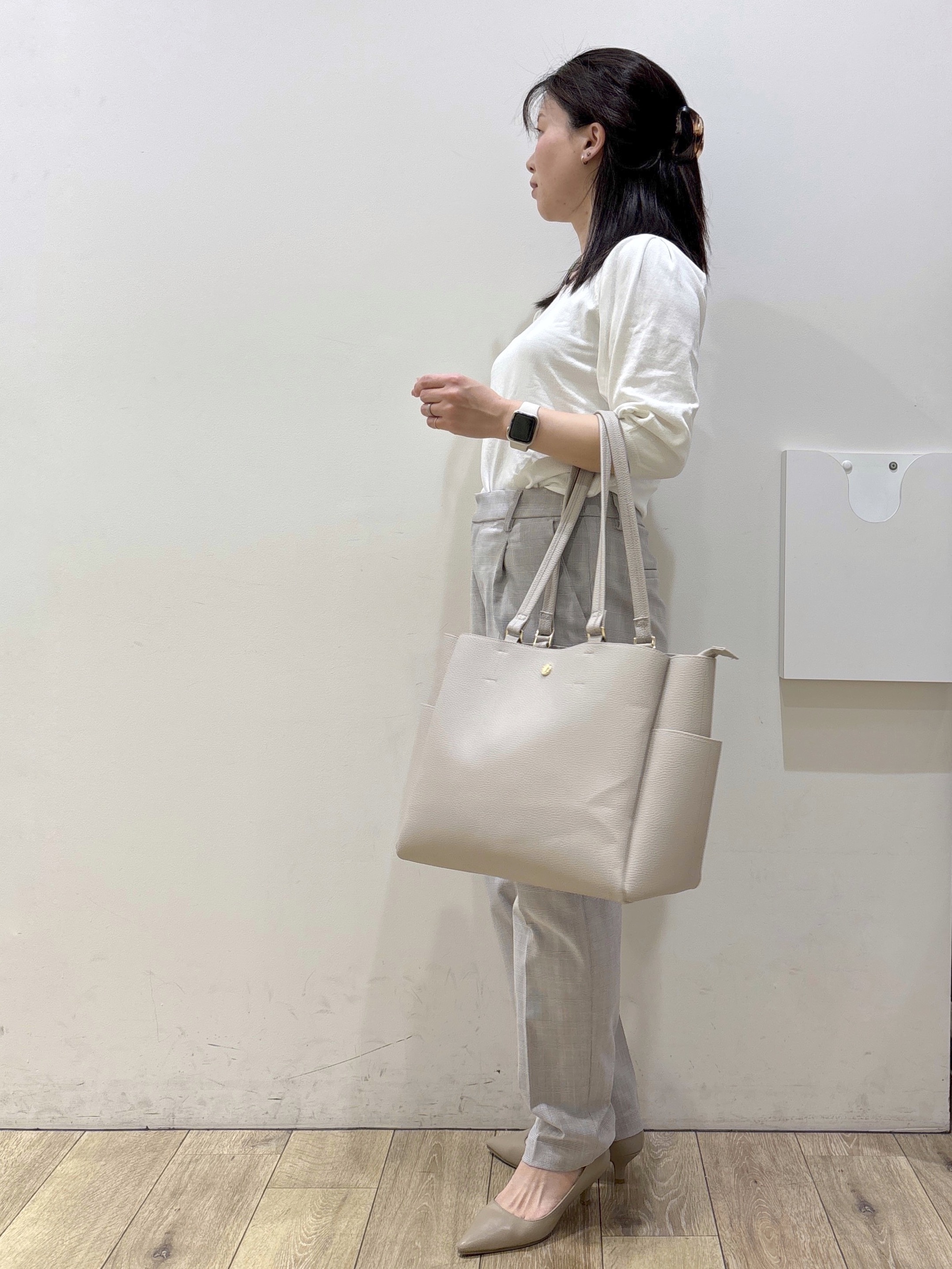 mameさんの「OPAQUE.CLIP｜【UVケア】6分袖タックスリーブニット《洗濯機OK／XS～LL／9col》」を使ったコーディネート