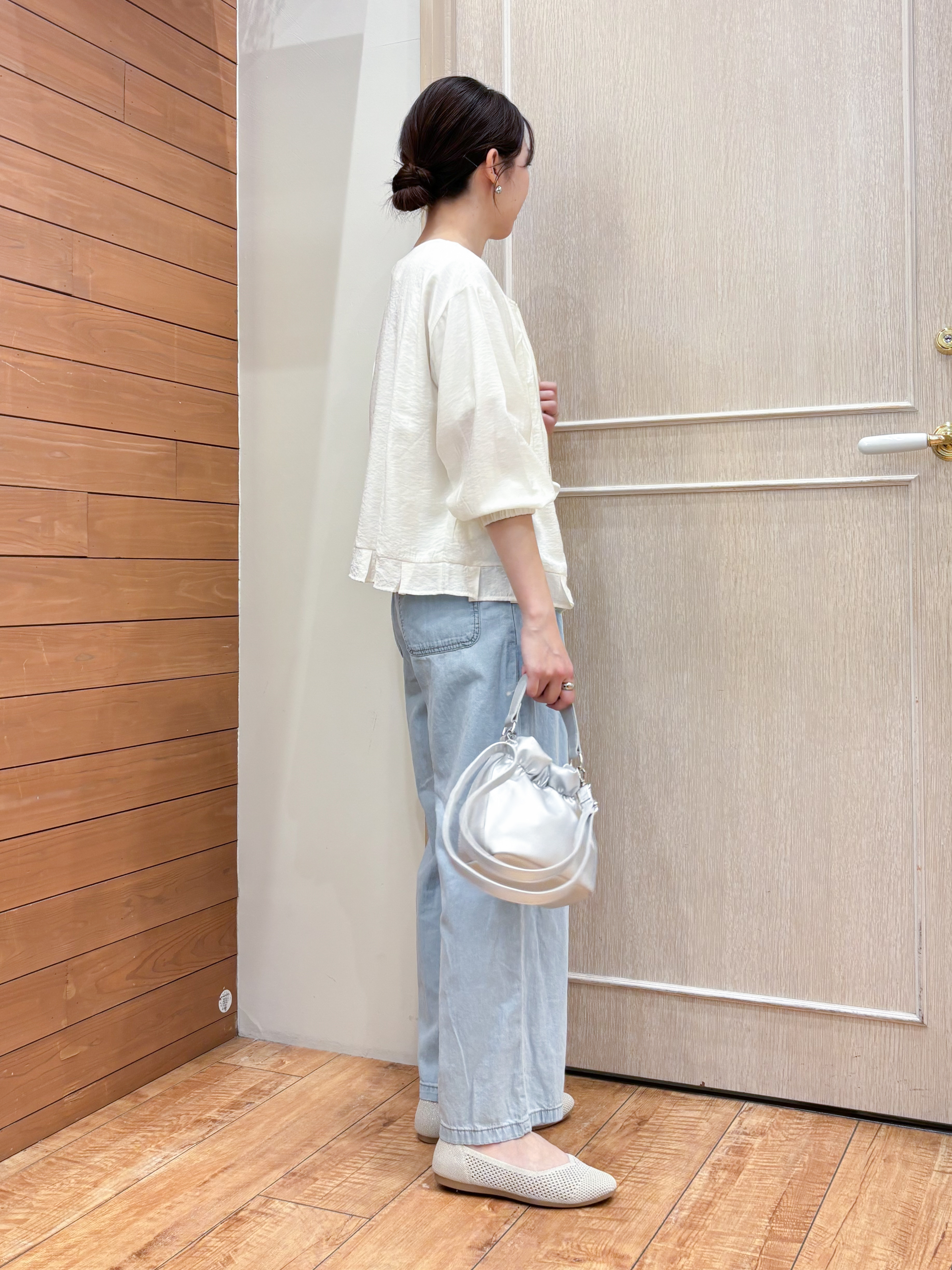 なみさんの「SHOO･LA･RUE｜【S-LL/プチプラ/柄が選べる】上品プリントTシャツ」を使ったコーディネート