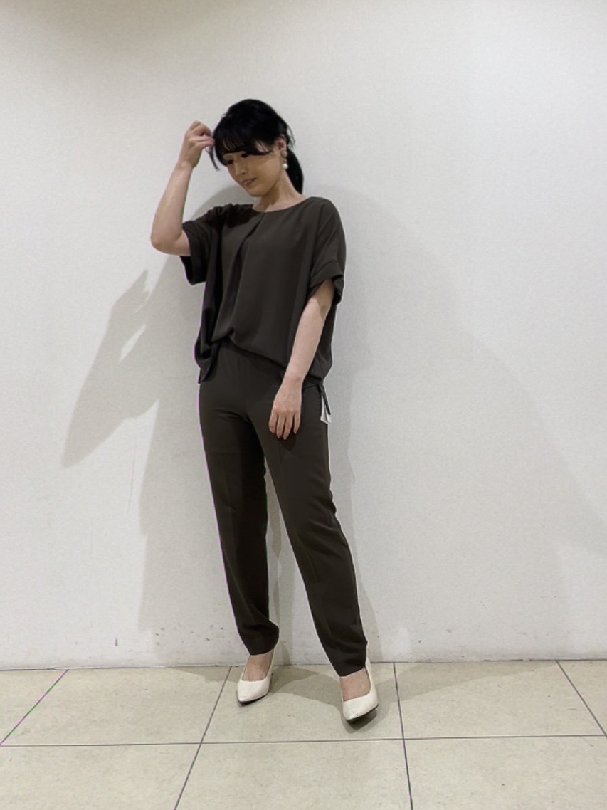 watanabeさんの「UNTITLED｜【セットアップ可/UVカット/前後2WAY】リラクシーフレンチスリーブブラウス」を使ったコーディネート