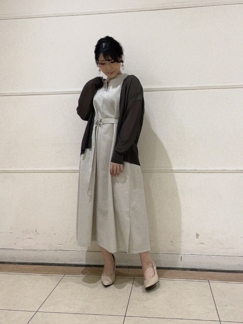 watanabeさんの「UNTITLED｜【日除け・冷房対策に】コットンリネンカーディガン」を使ったコーディネート