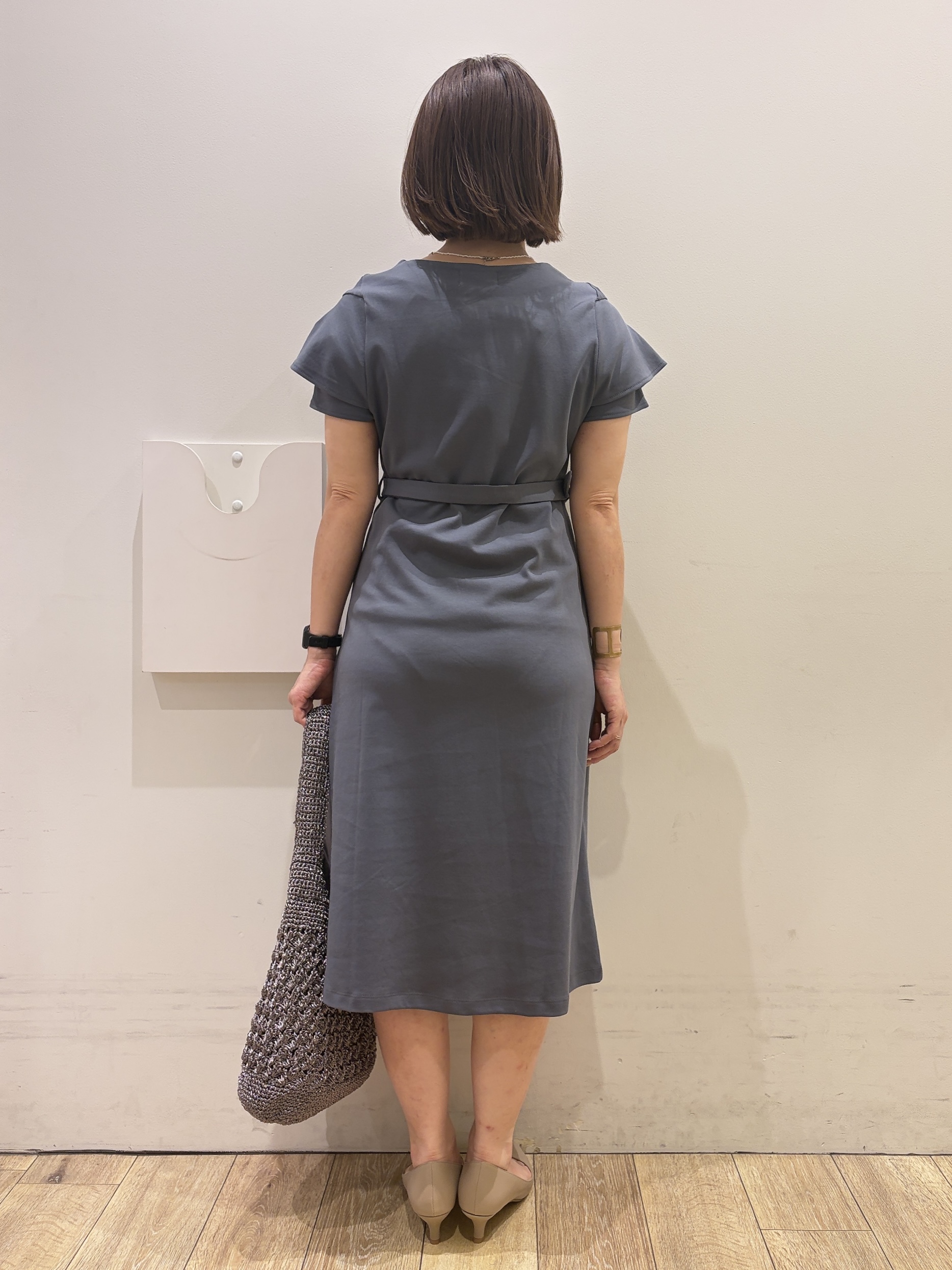 YUKOさんの「index｜【接触冷感／UVケア】Iラインフレアスリーブワンピース《洗濯機OK／XS～3L／6col》」を使ったコーディネート