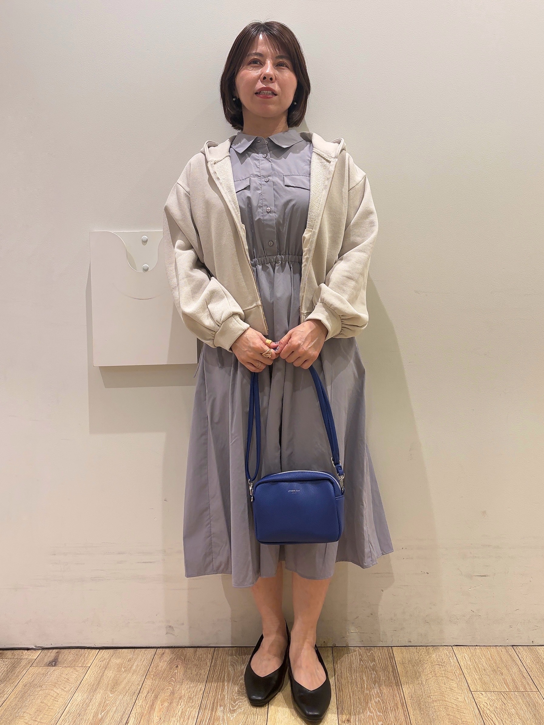 YUKOさんの「index｜サイドリボンシャツワンピース【洗濯機OK／防シワ】」を使ったコーディネート
